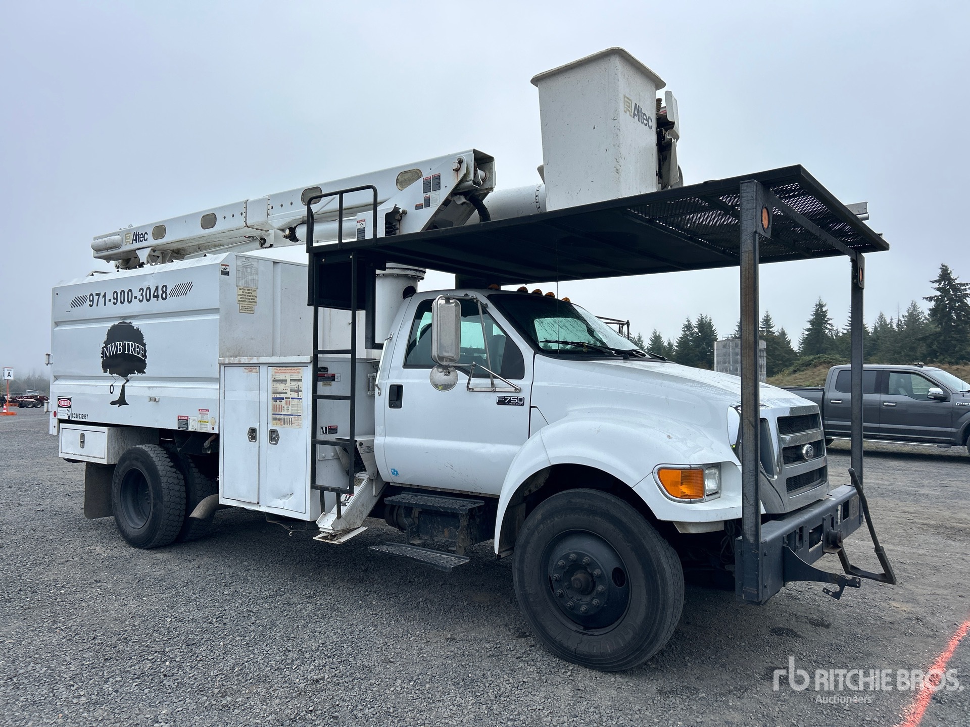 2012 Ford F-750
