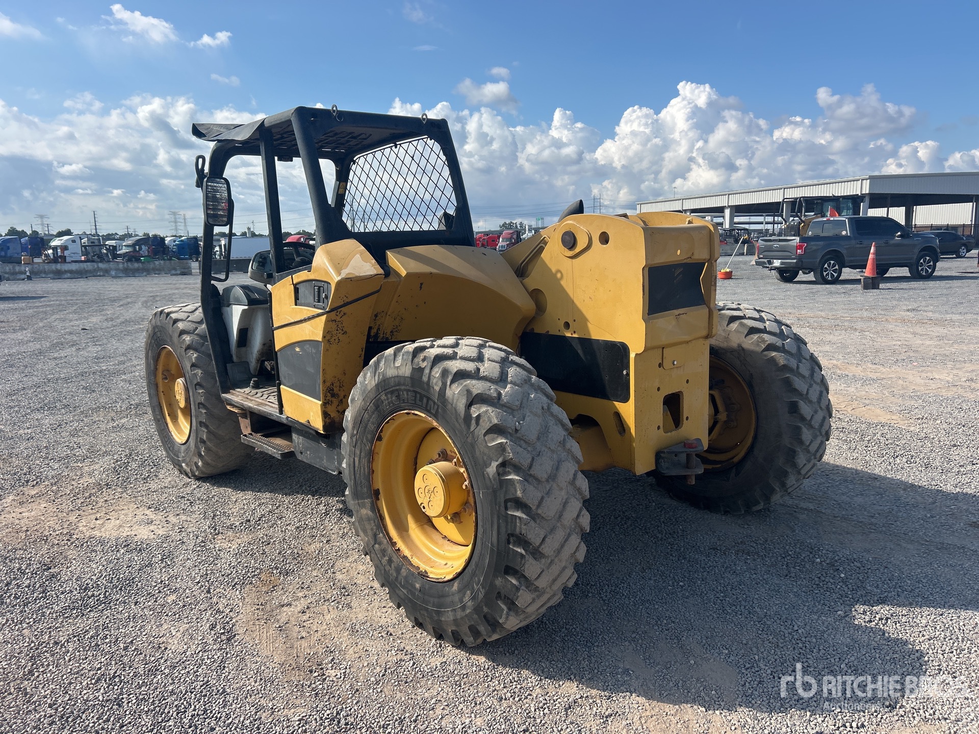 2006 Caterpillar TH220B