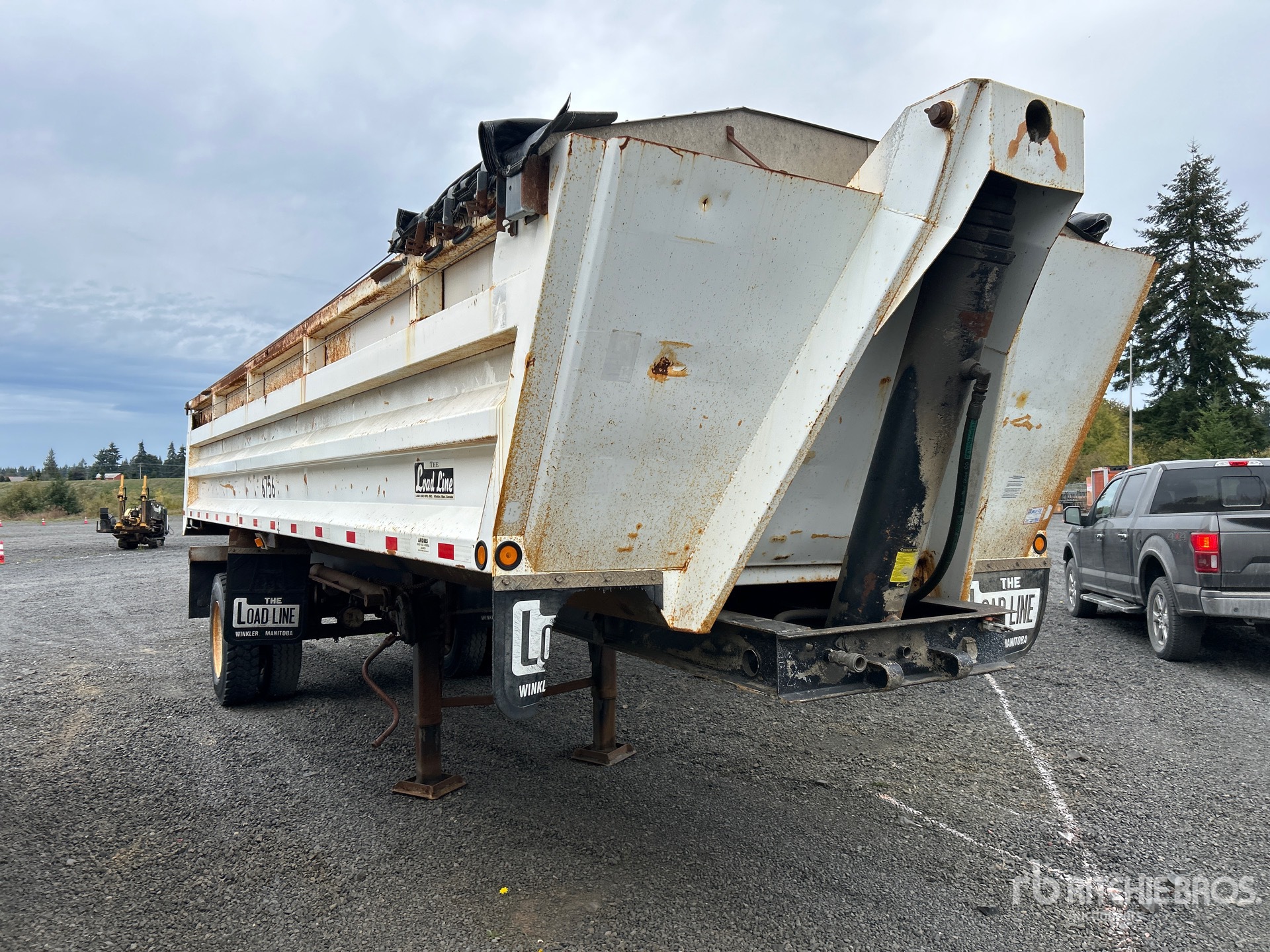 2005 Load Line 27 FT T/A (INOPERABLE)