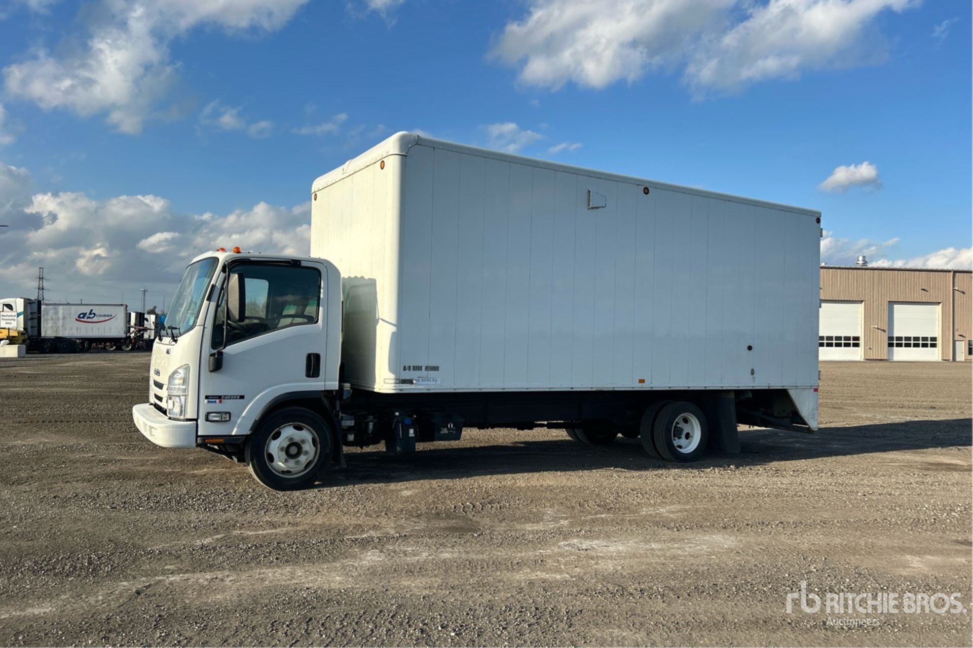 2022 Isuzu NRR