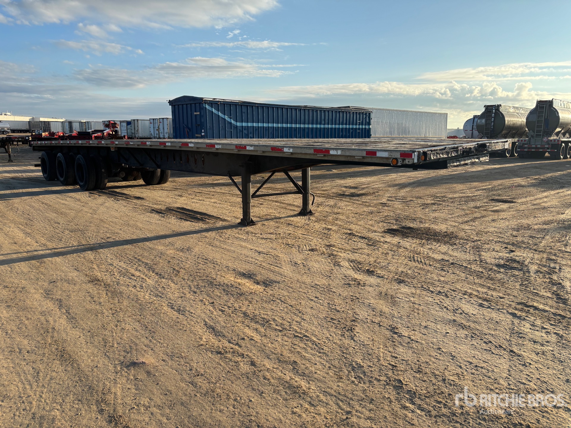 2006 Load King 53 ft Tri/A
