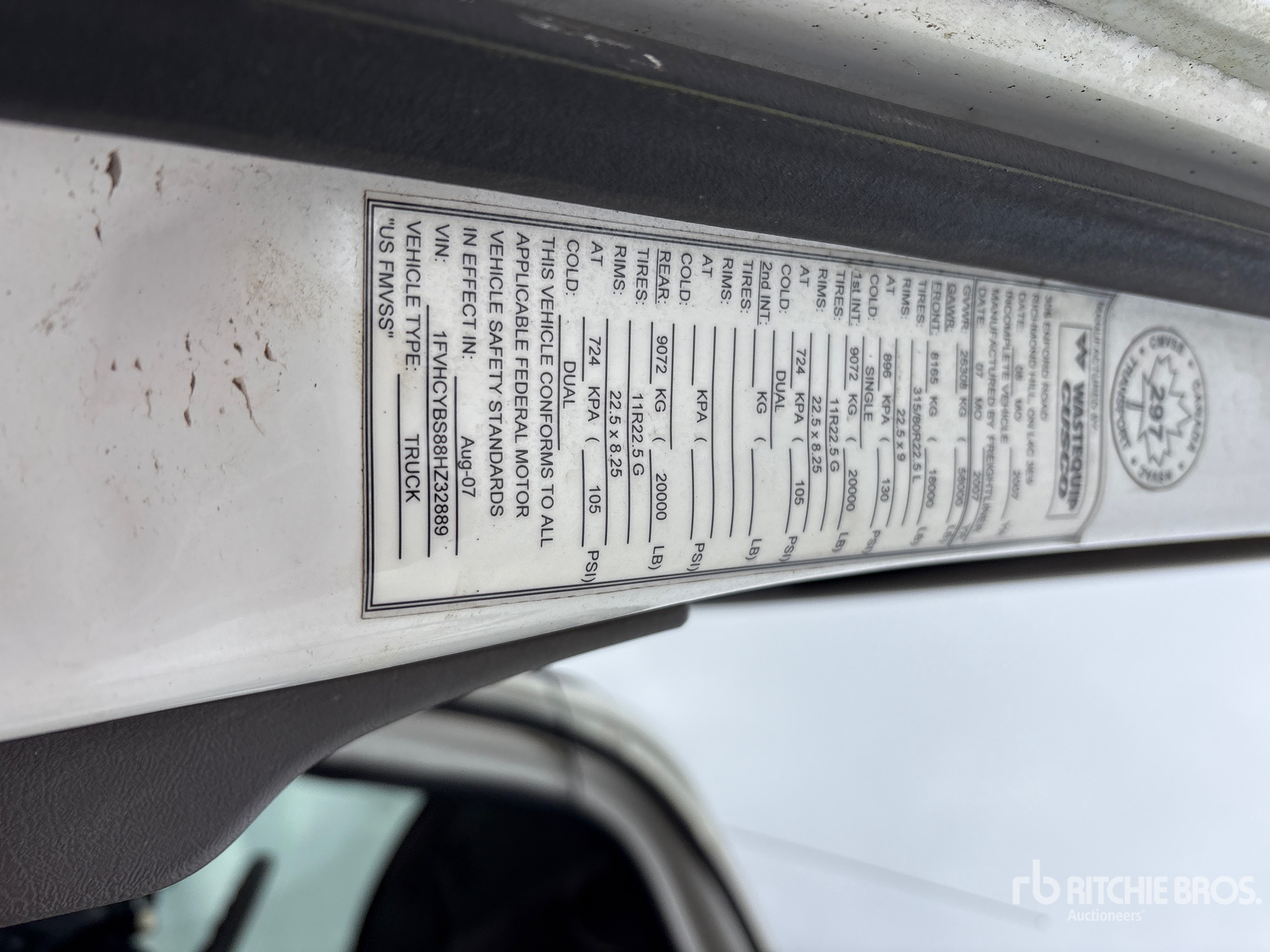 2008 Freightliner M2 106