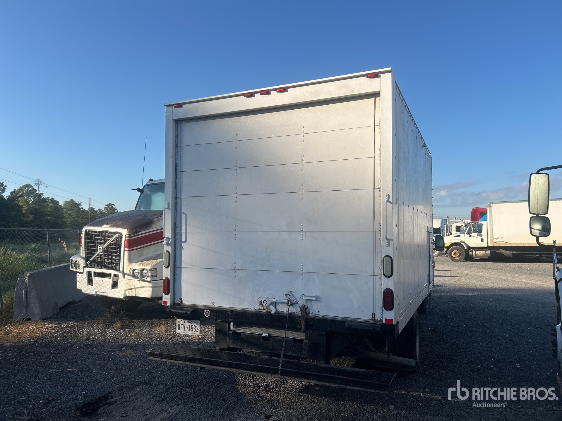 2014 Ford COMMERCIAL E350