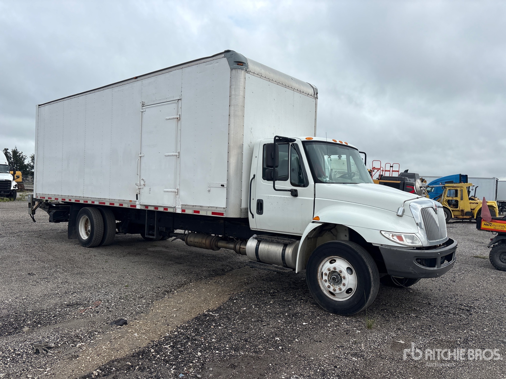 2017 International 4300