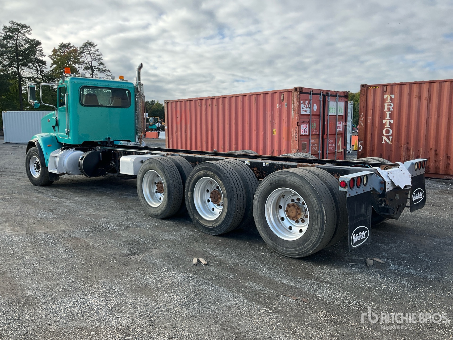 2013 Peterbilt 365