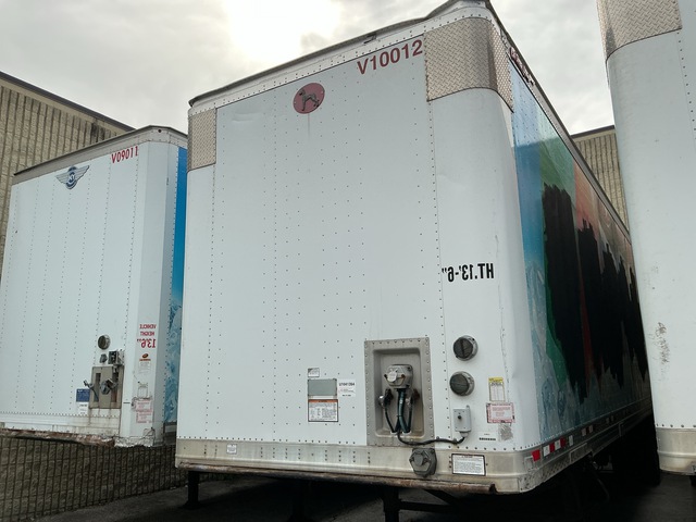 2011 Great Dane 28 ft with Liftgate Van Trailer