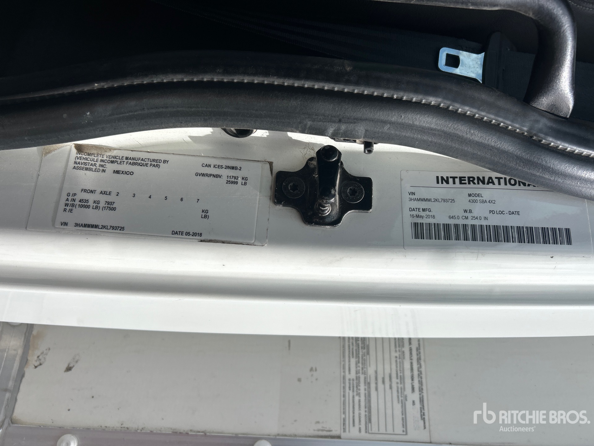2019 International DuraStar 4300