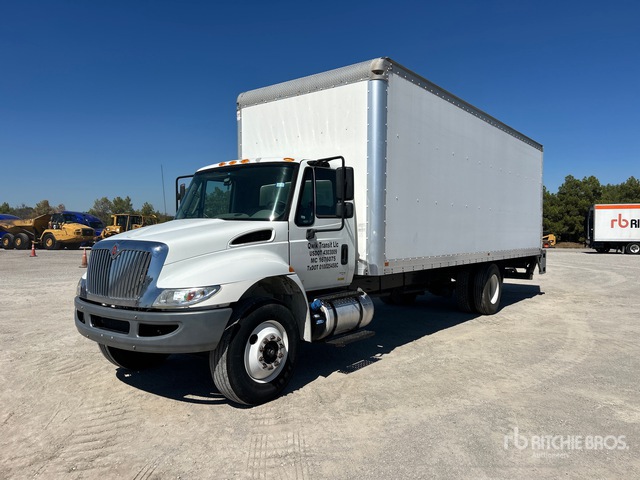2019 International Durastar 4300 Van Truck