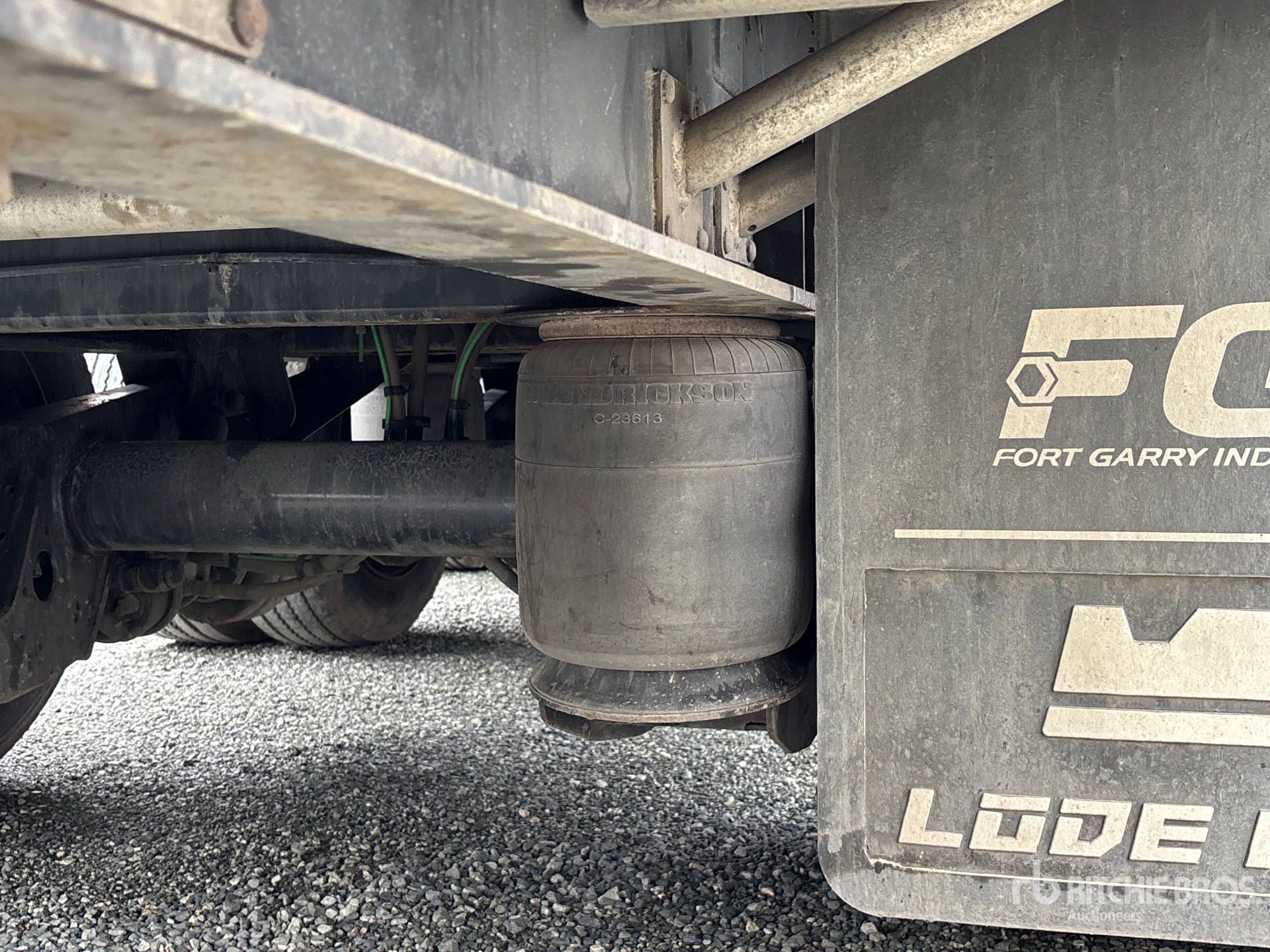2024 Load King SDG533