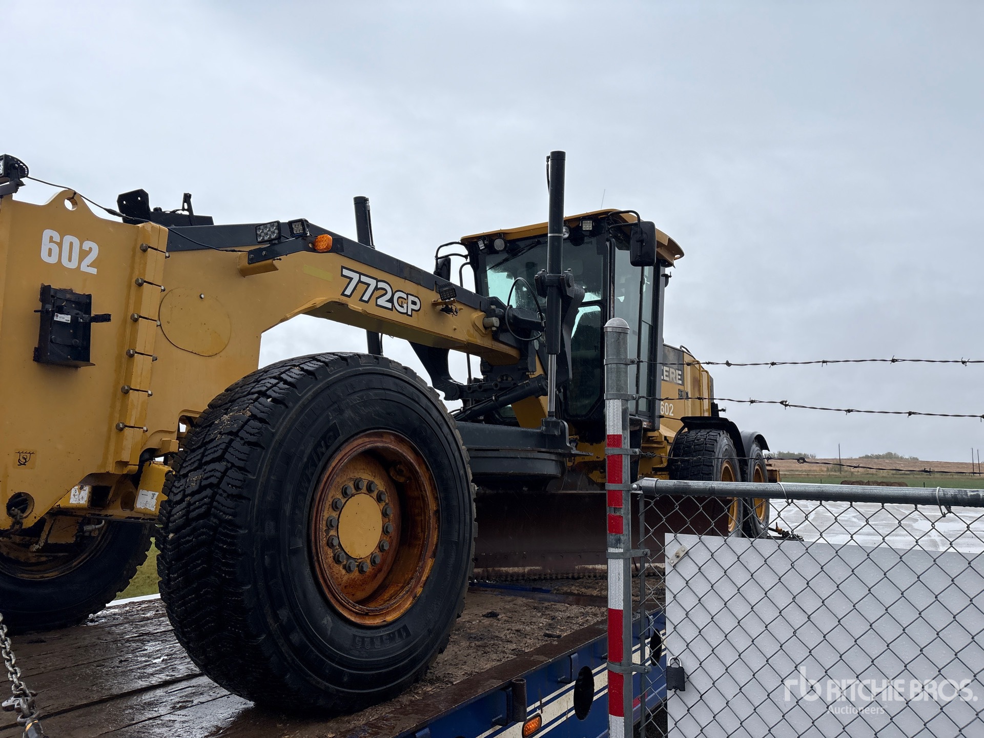 2010 John Deere 772GP