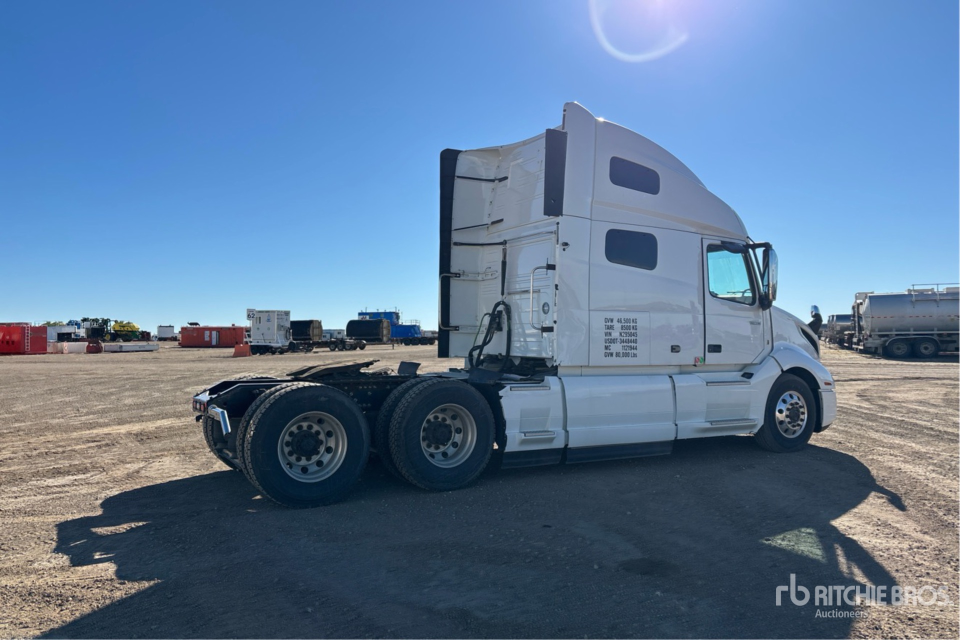 2022 Volvo VNL760