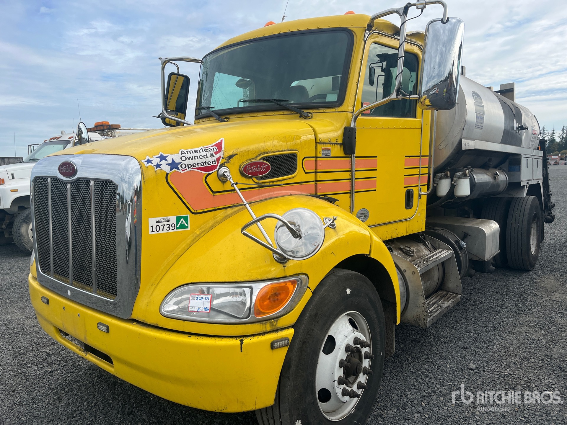 2018 Peterbilt 337