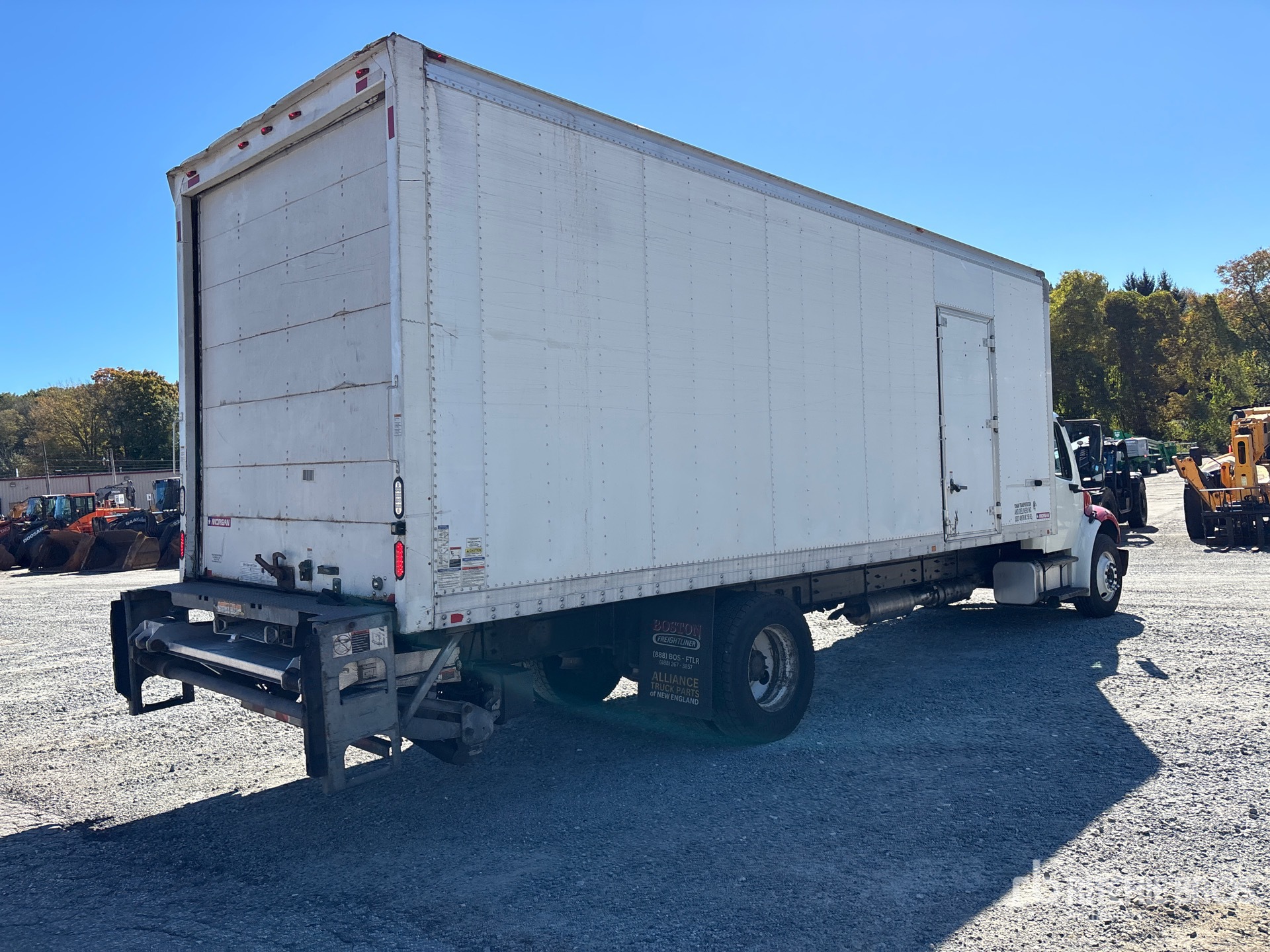 2014 Freightliner M2 106