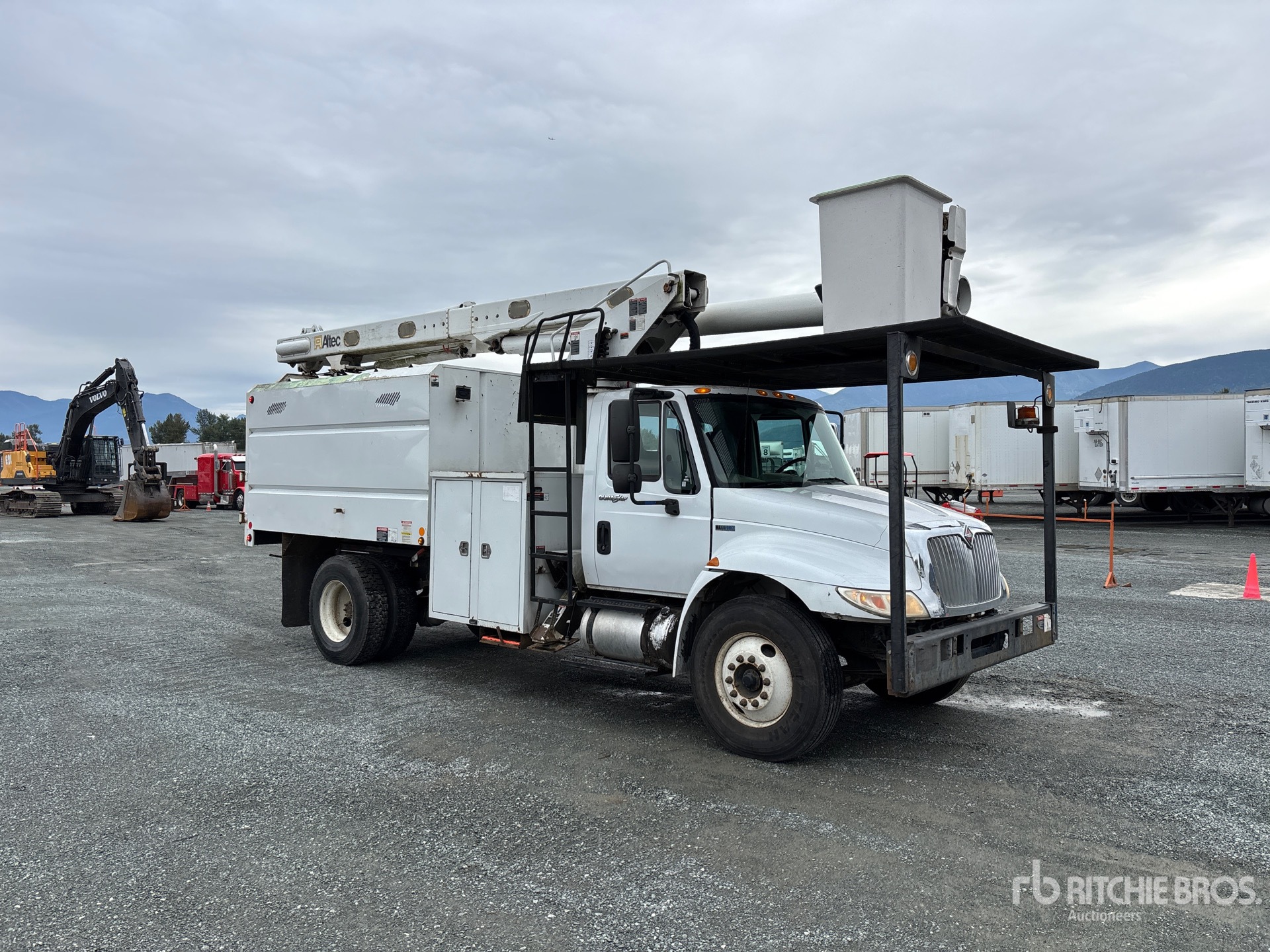2013 International DuraStar 4300