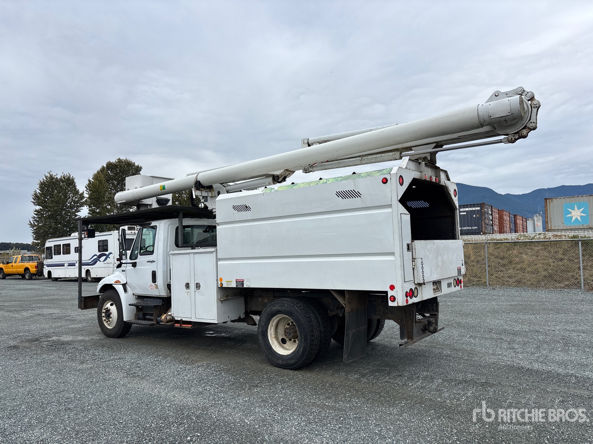 2013 International DuraStar 4300