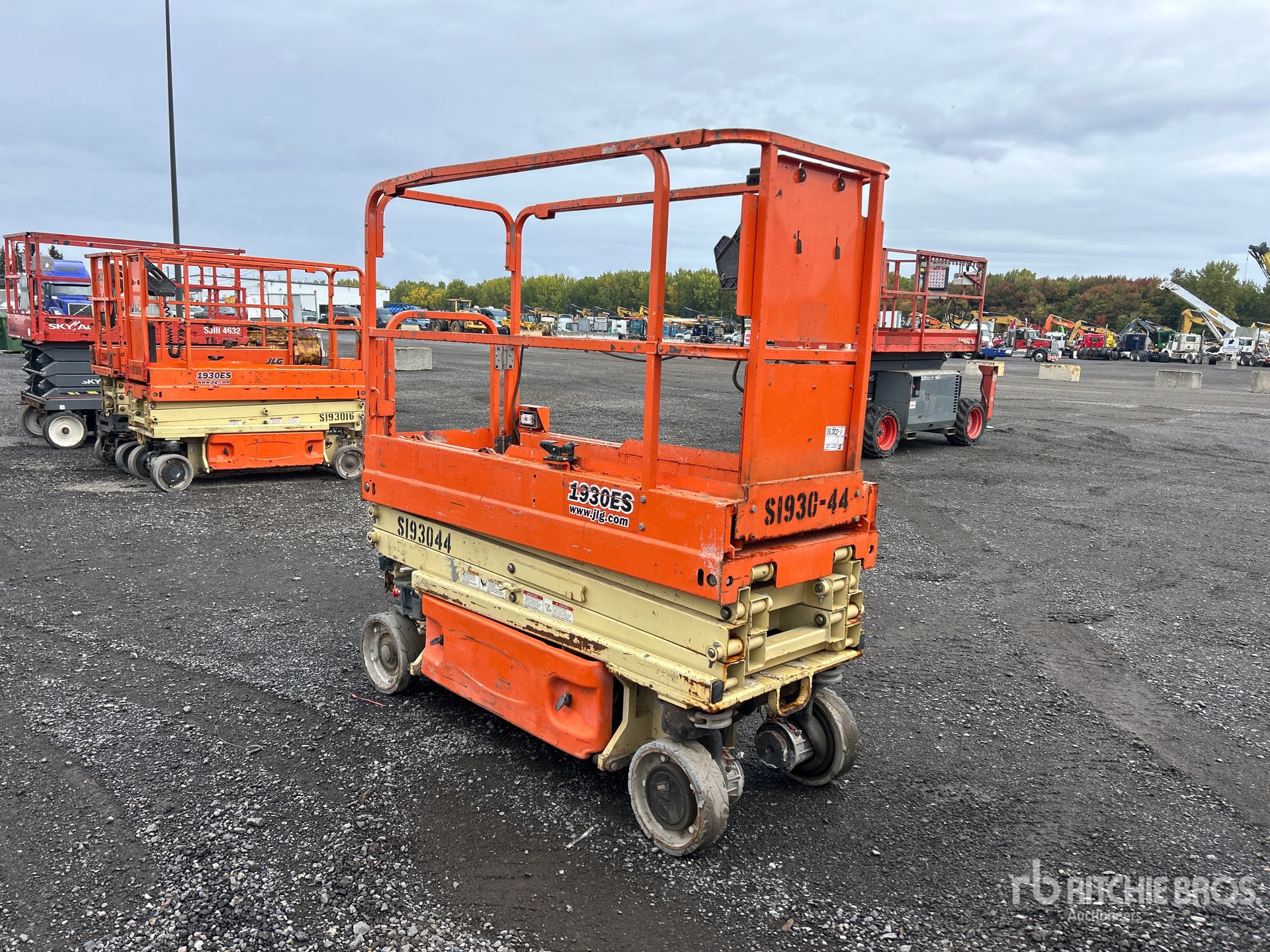 2015 JLG 1930ES