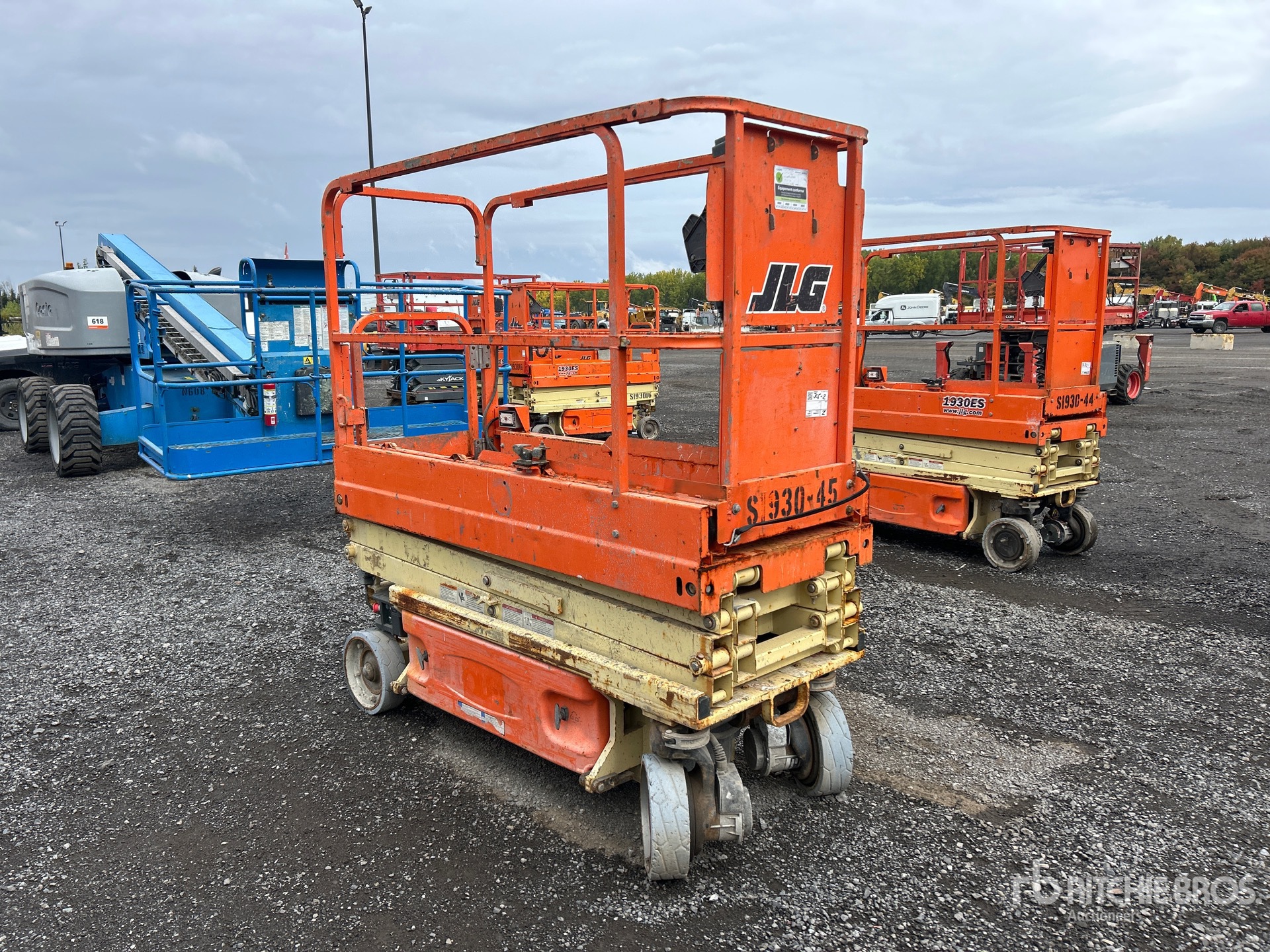 2015 JLG 1930ES