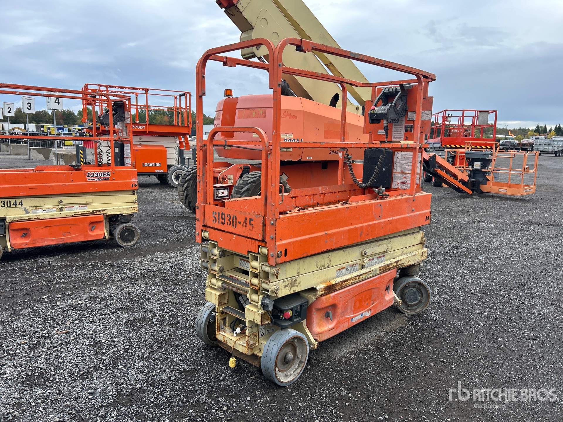 2015 JLG 1930ES