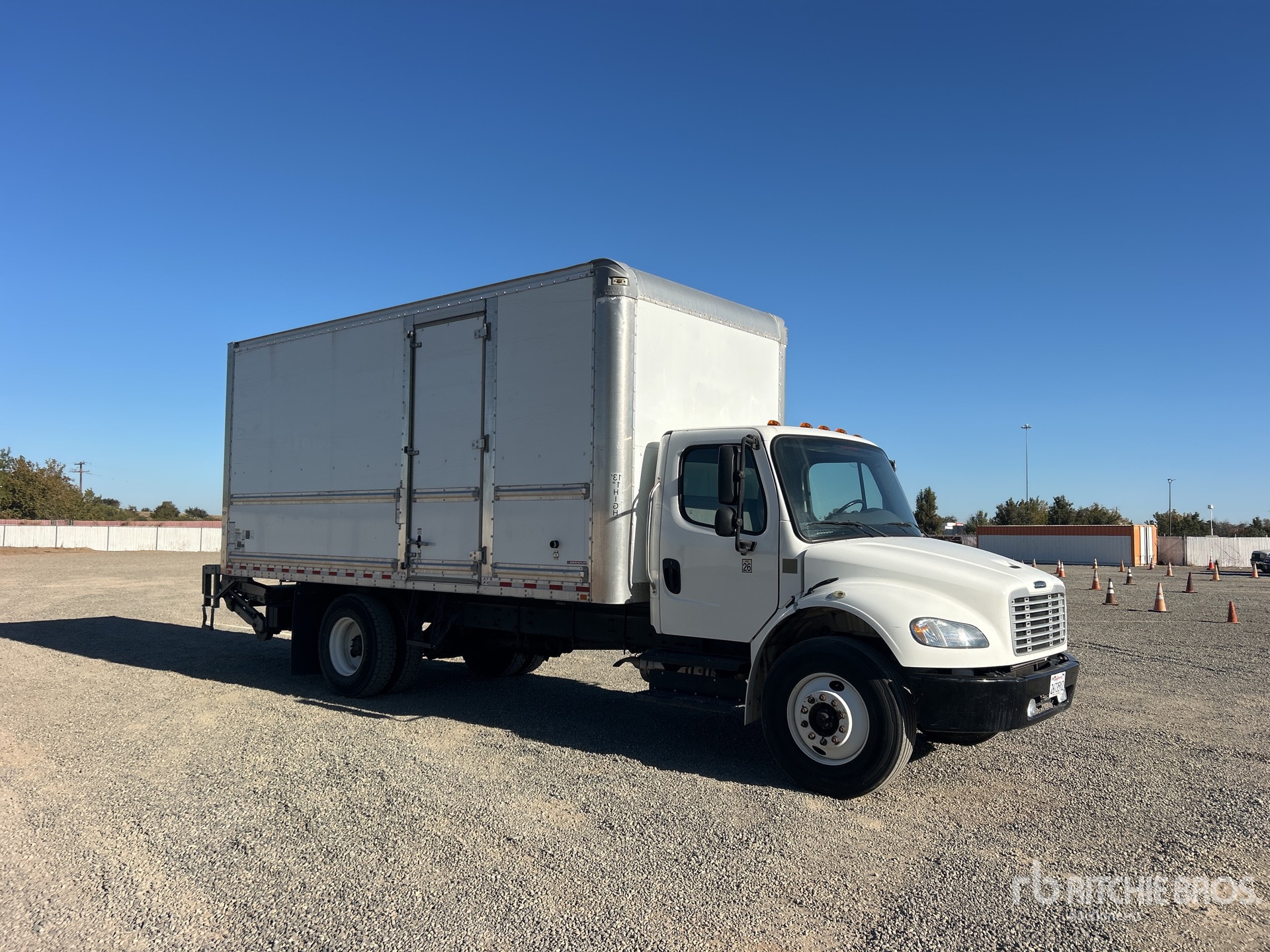 2018 Freightliner M2 106