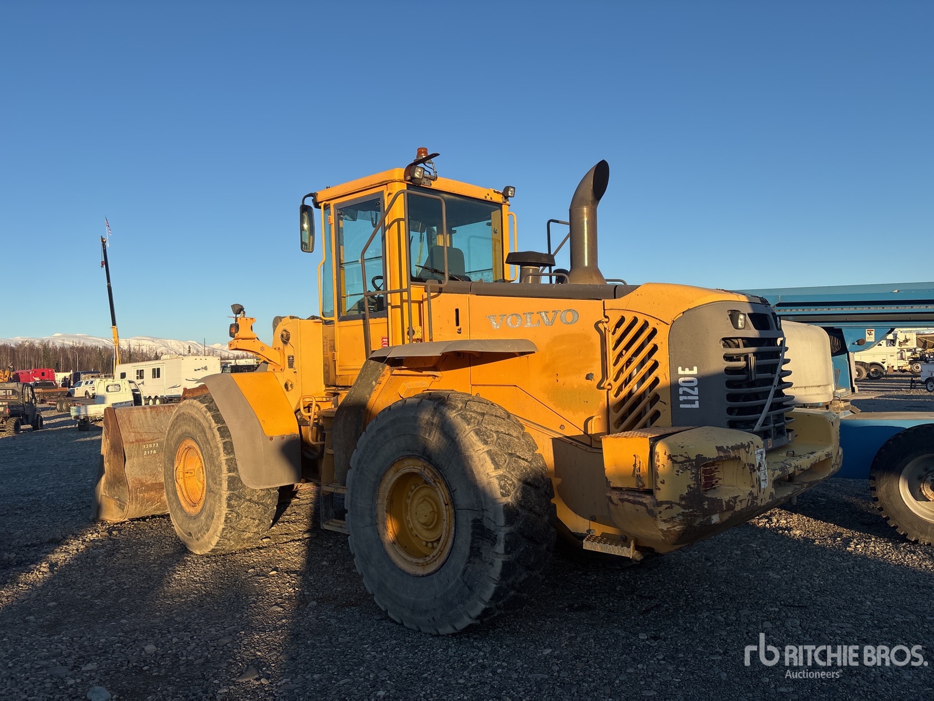 2003 Volvo L120E