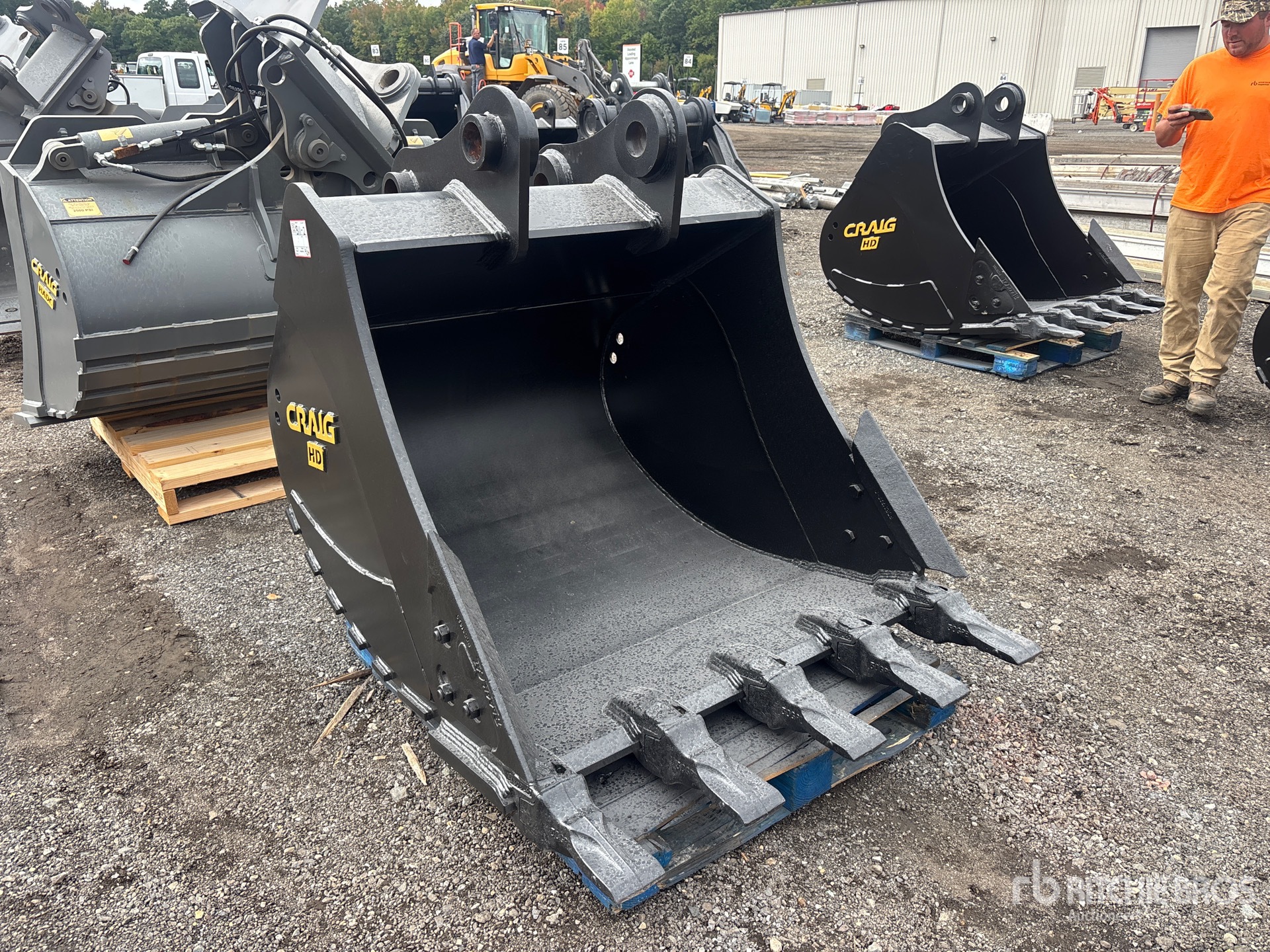 Craig 48 IN 1.5 CYD TRENCHING - FITS  ...