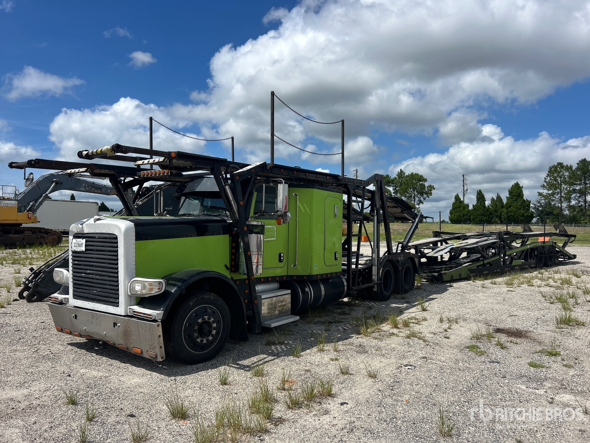 2013 Peterbilt 6x4