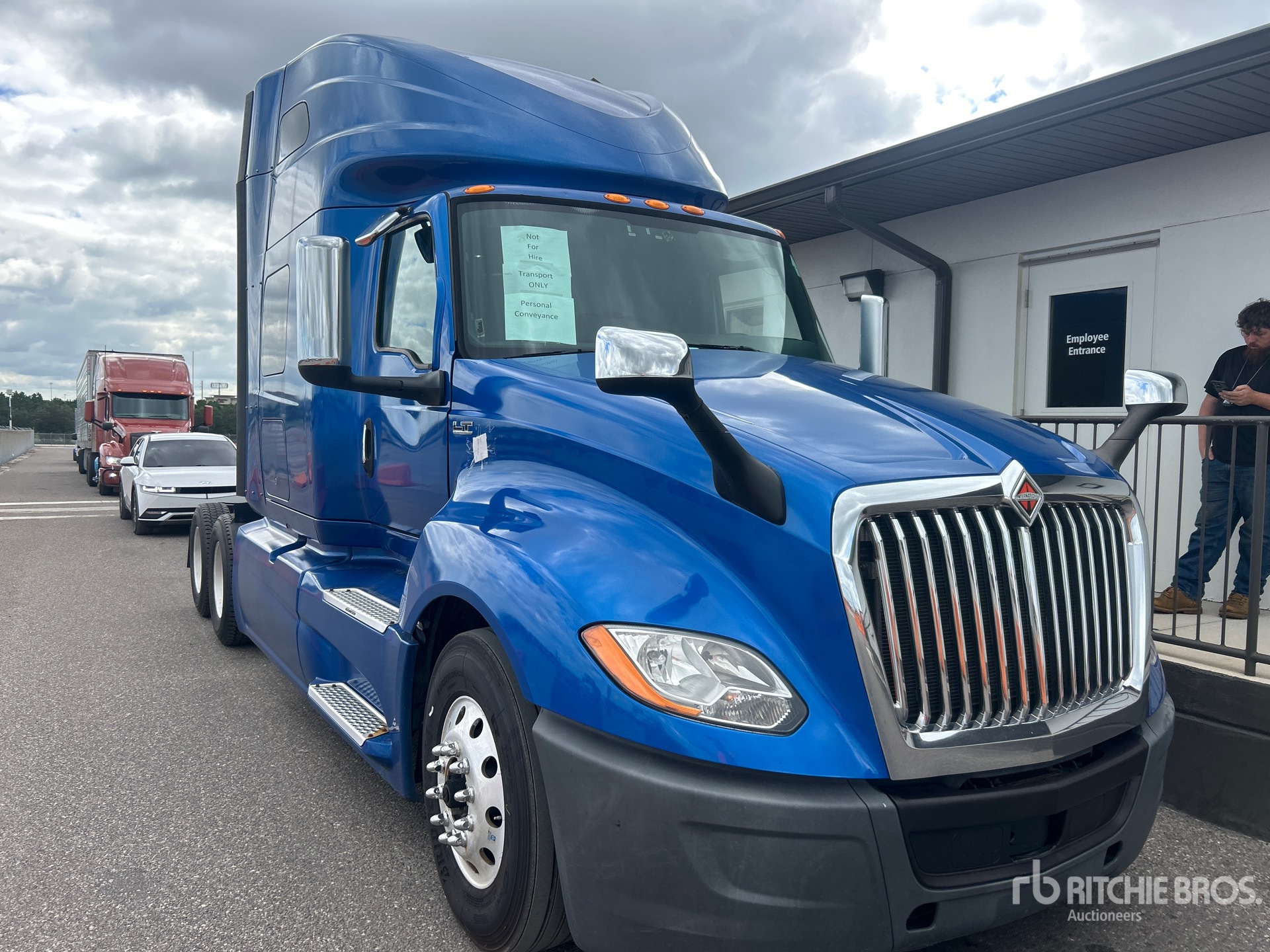 2020 International LT625