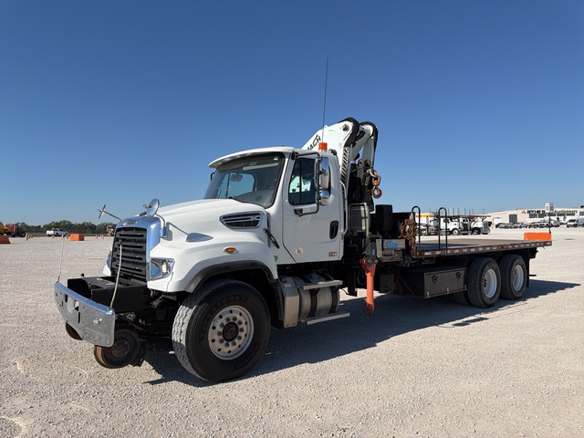 2019 Cormach 28200-E6 21385 lb Knuckle Boom on 2020 Freightliner 114SD 6x4 Boom Truck