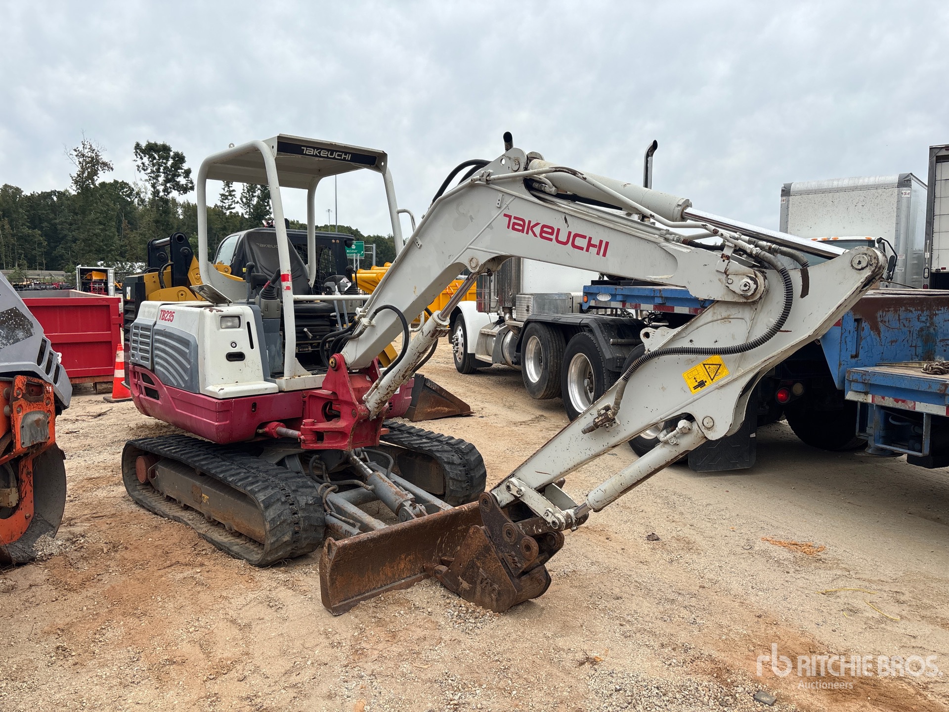 2014 Takeuchi TB235