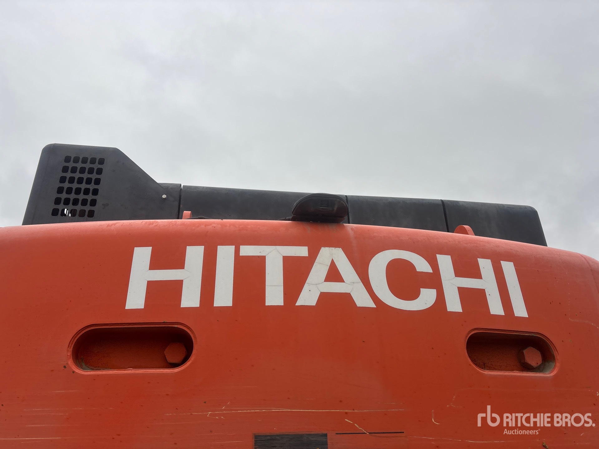 2017 Hitachi ZX470LC-6