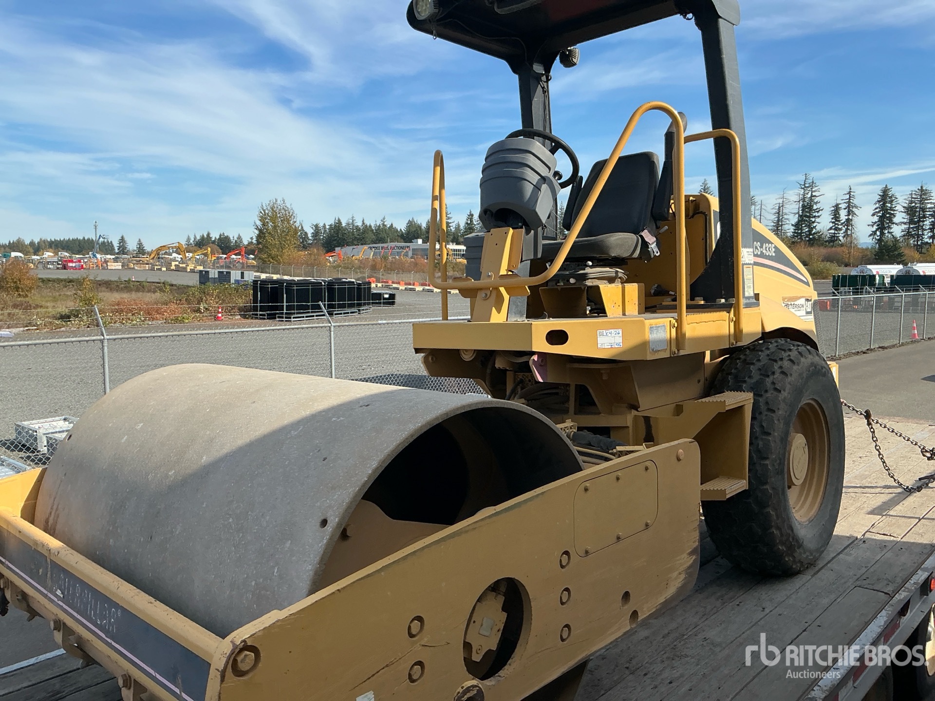 2006 Caterpillar CS-433E