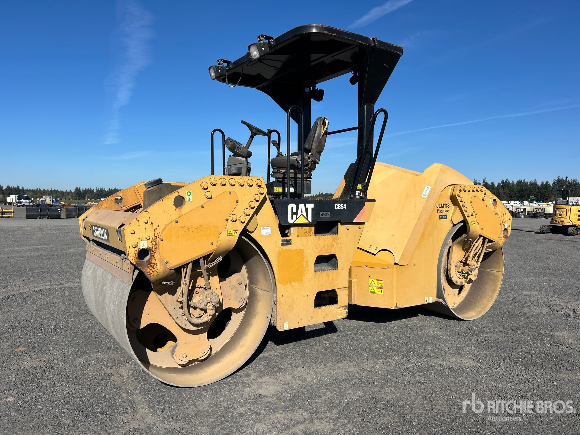 2009 Caterpillar CB54