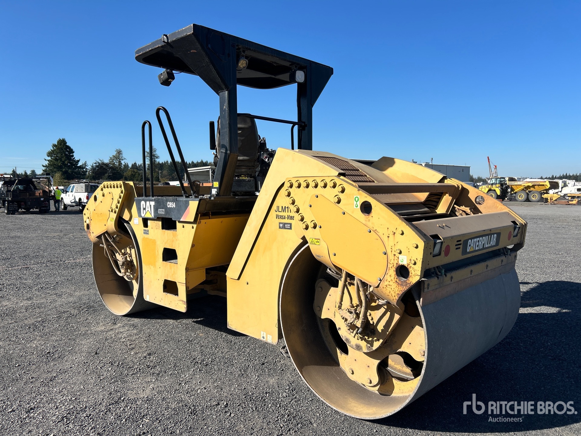 2009 Caterpillar CB54