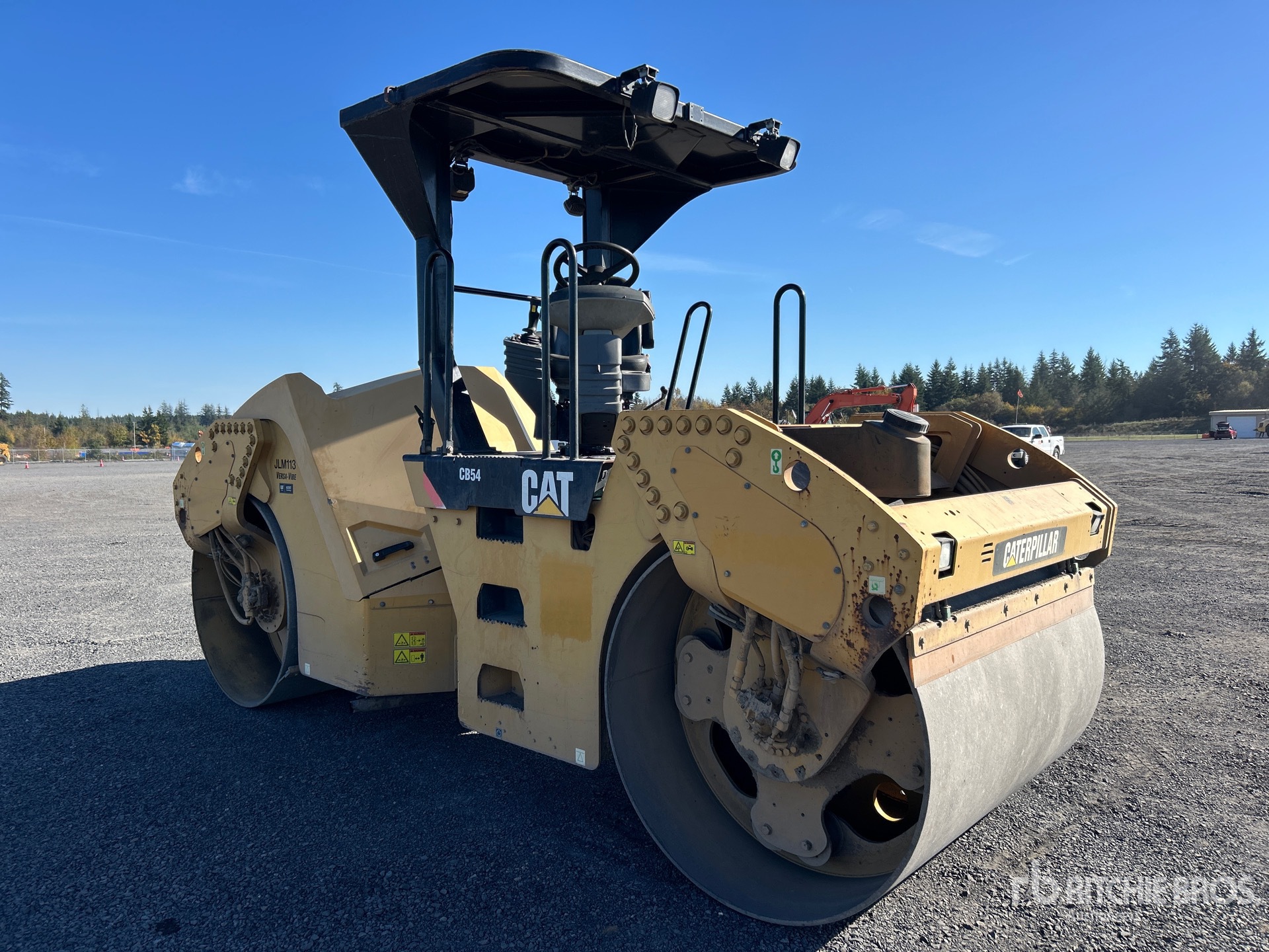 2009 Caterpillar CB54