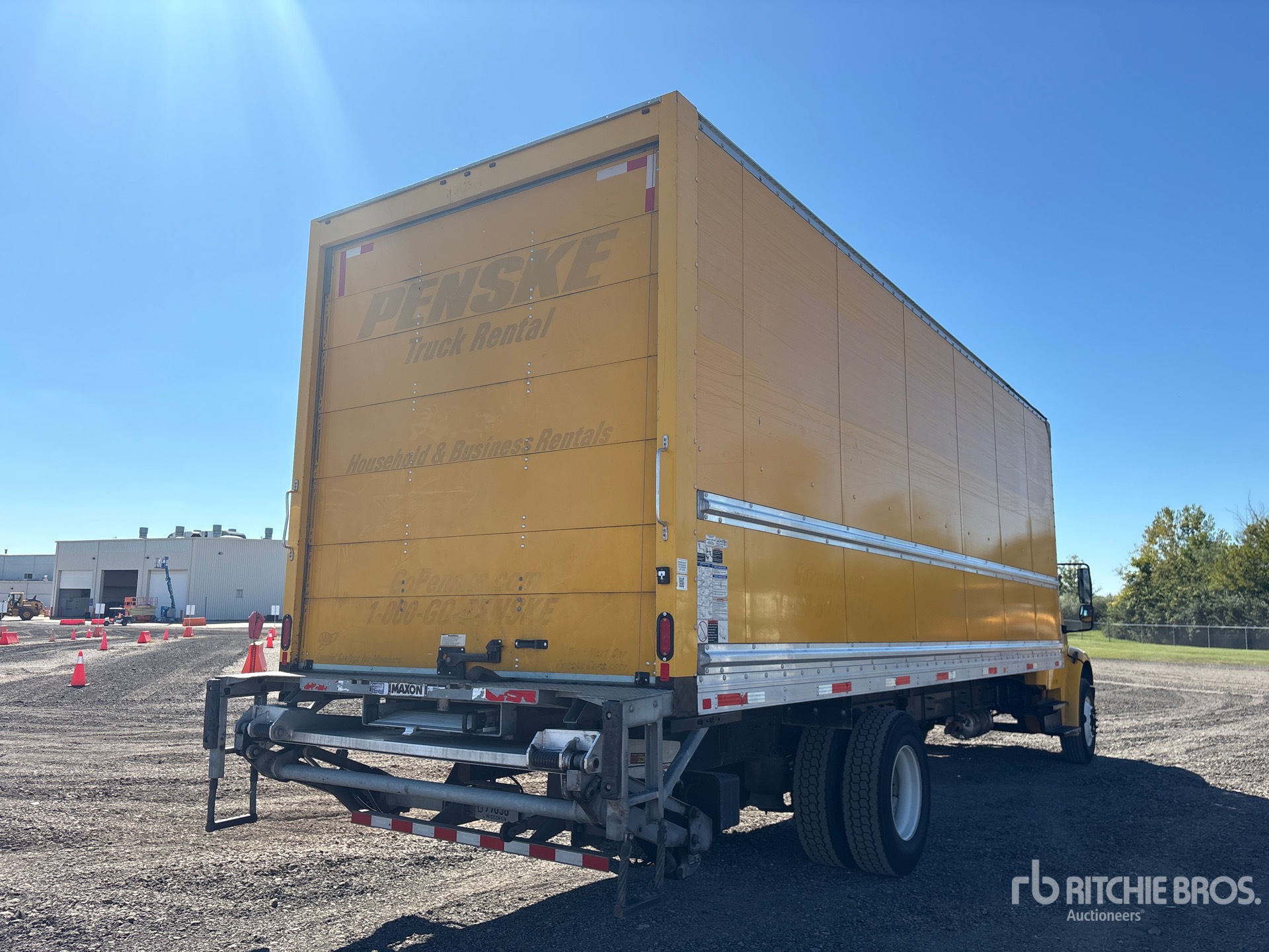 2020 Freightliner M2 106