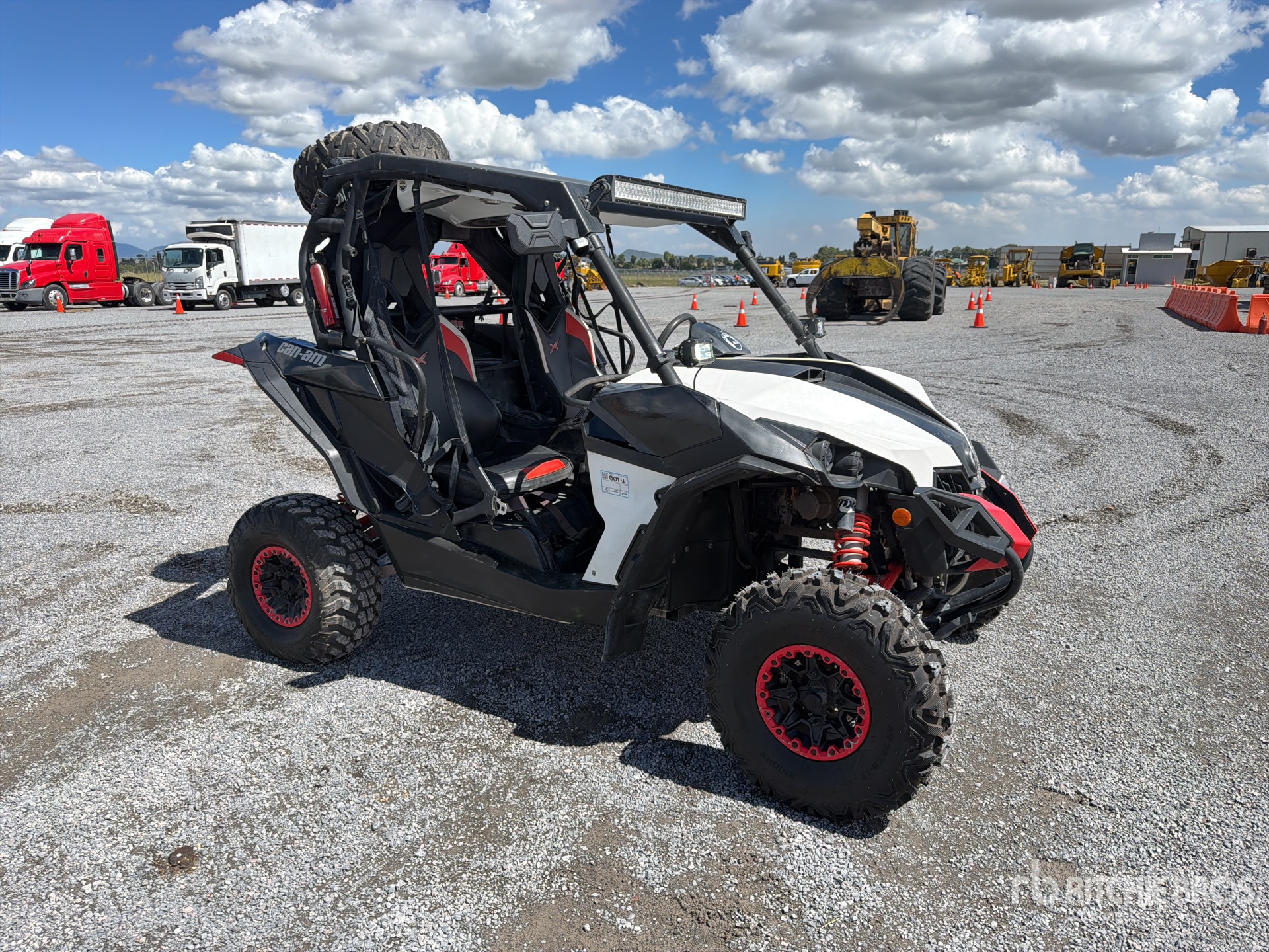 2014 Can Am MAVERICK XRS