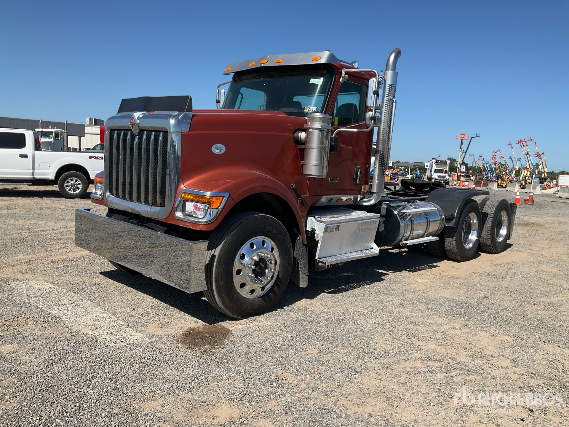 2018 International HX520
