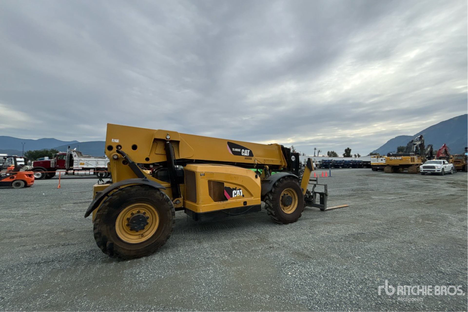2014 Caterpillar TL1055C