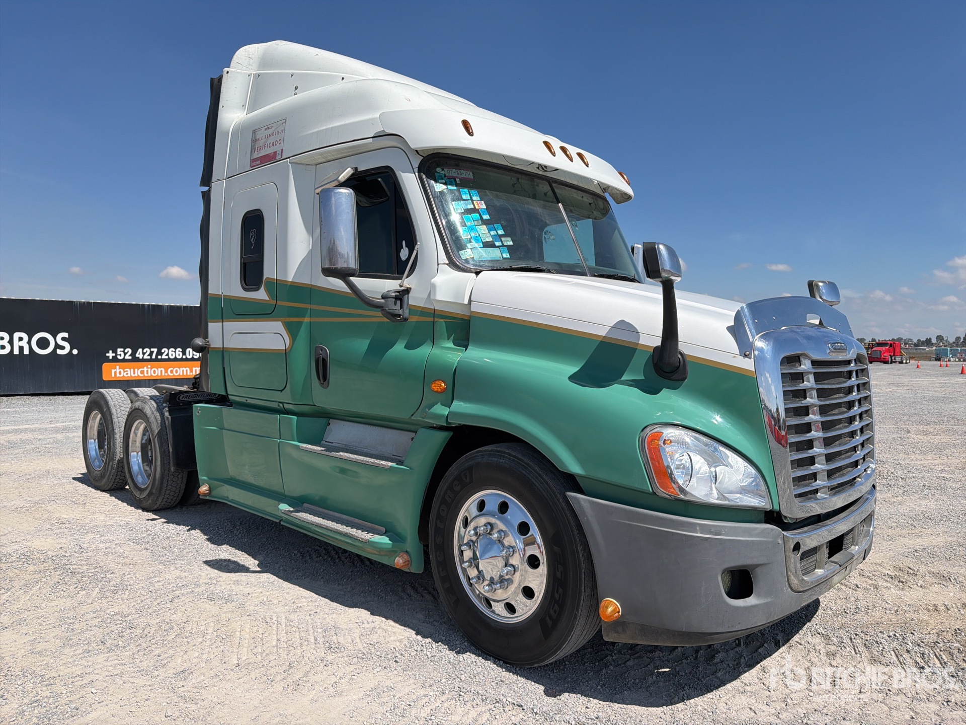 2016 Freightliner CASCADIA 125