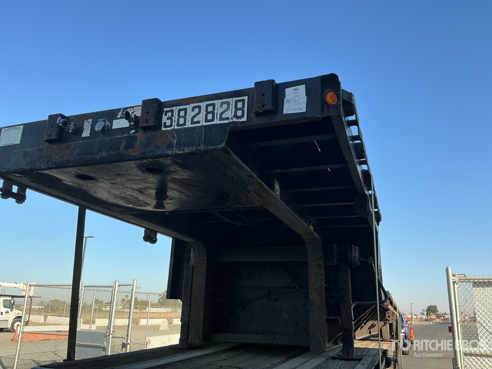 1996 Fontaine 48 FT T/A