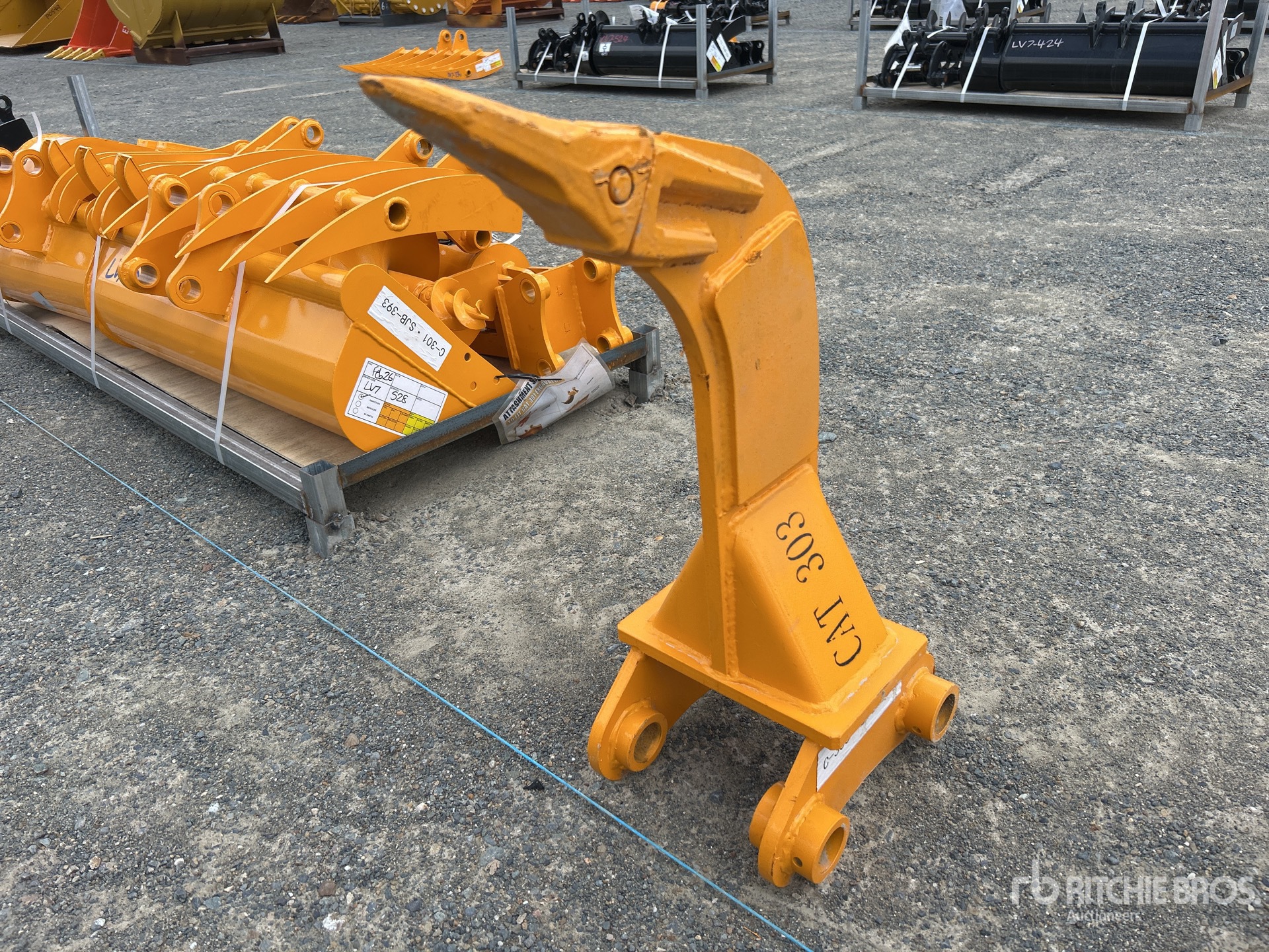 GIYI - Fits Cat 303 (Unused)