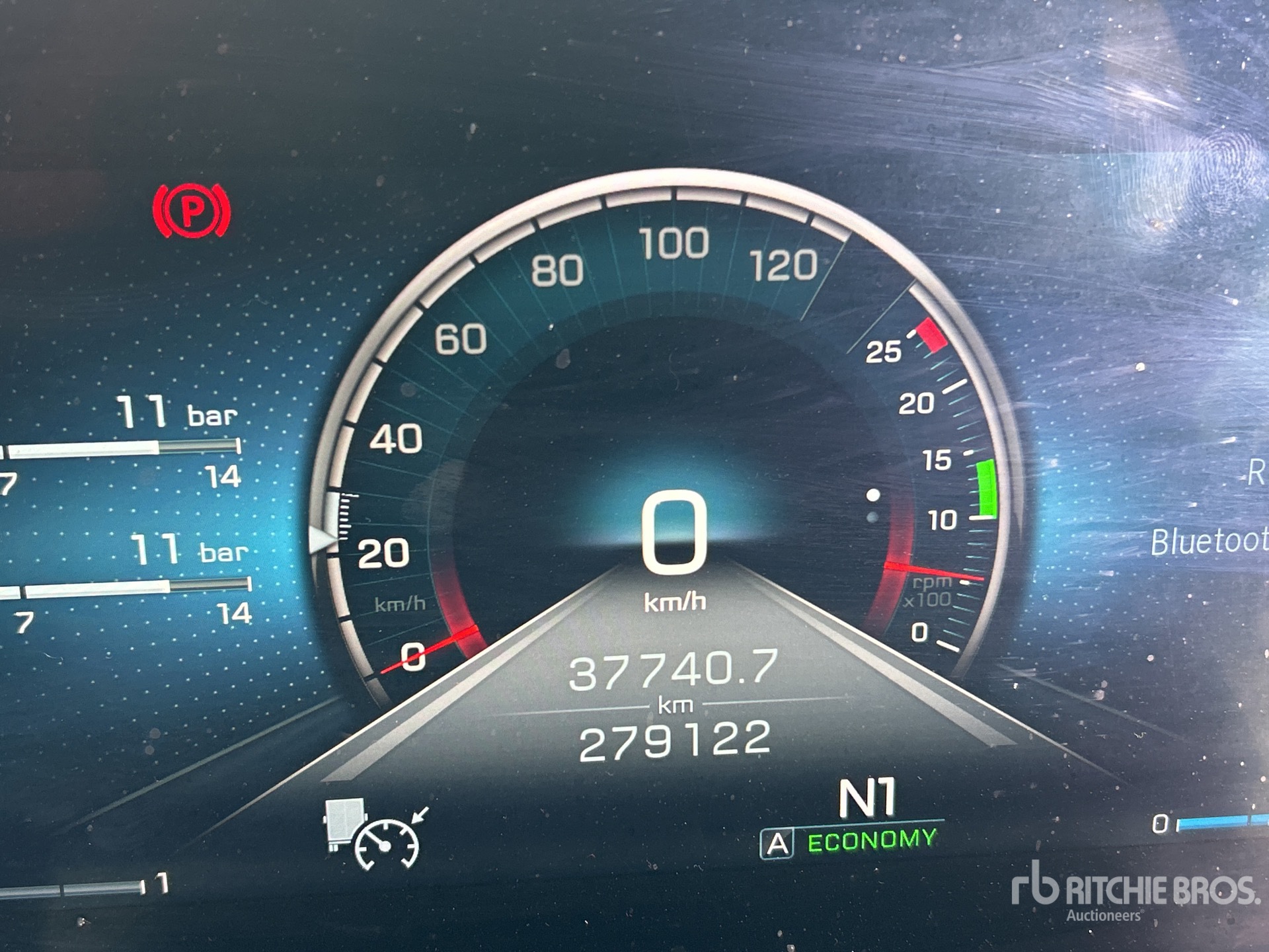 2020 Mercedes-Benz 2658