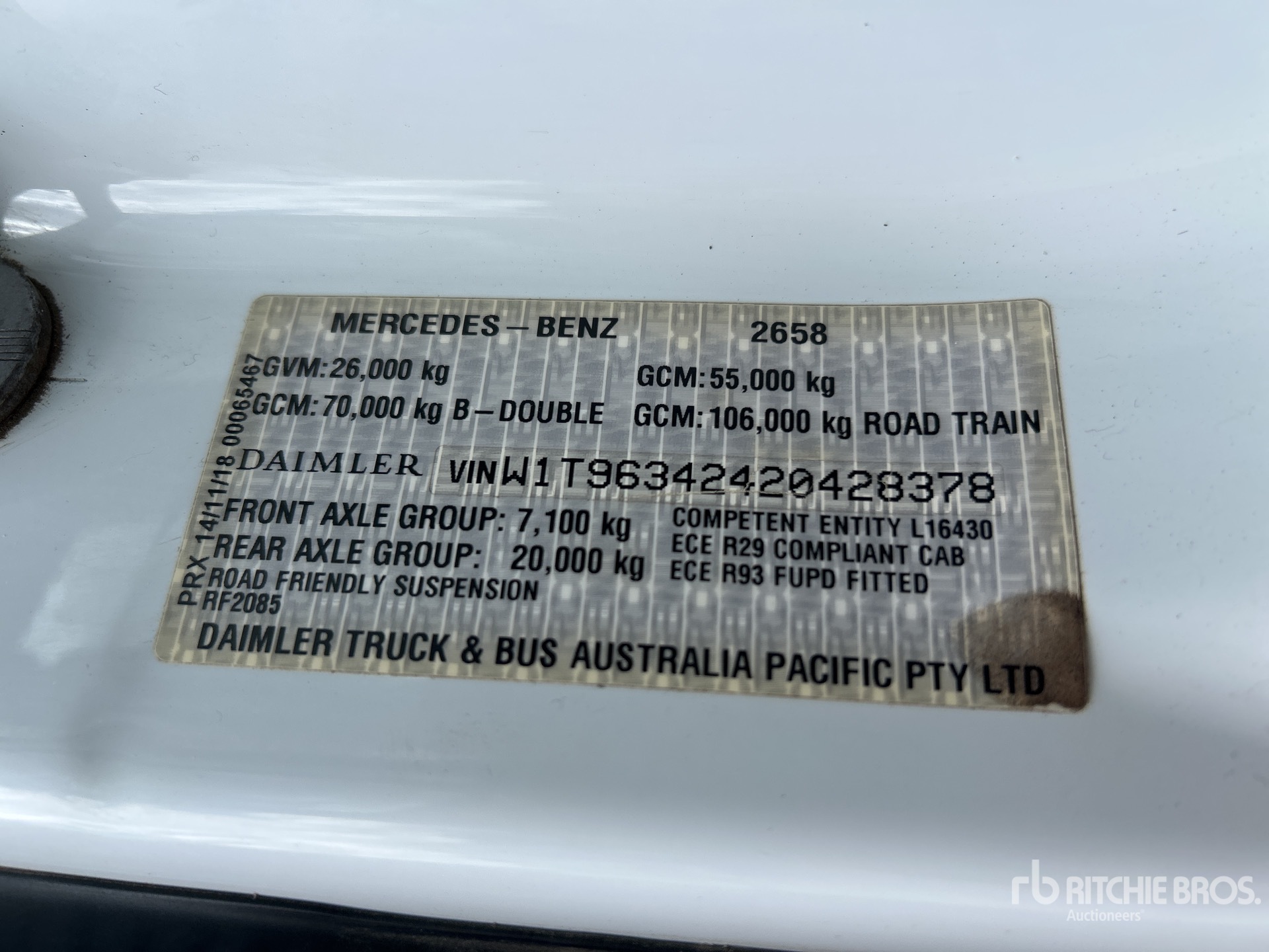 2020 Mercedes-Benz 2658