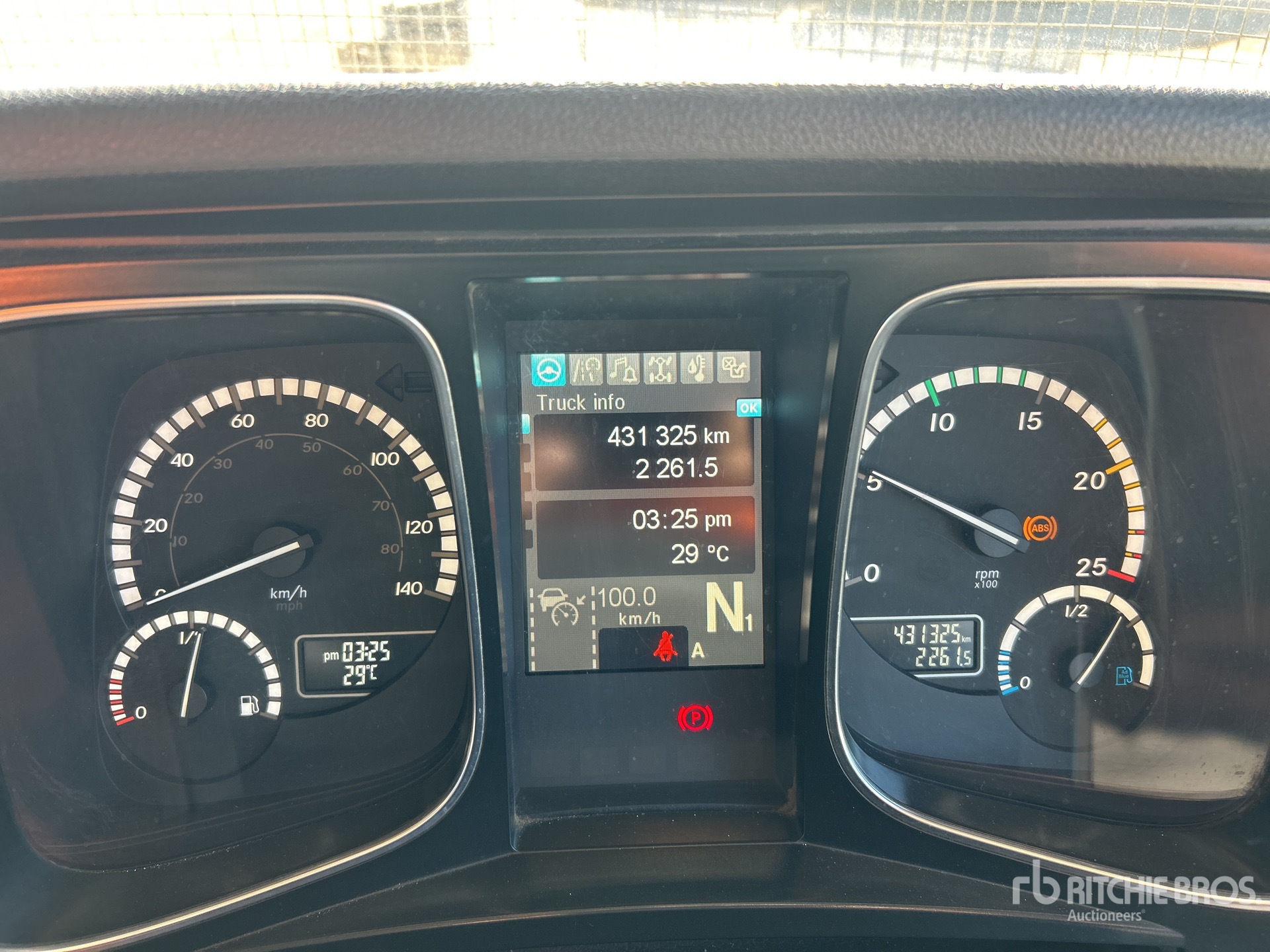 2018 Mercedes-Benz 2653