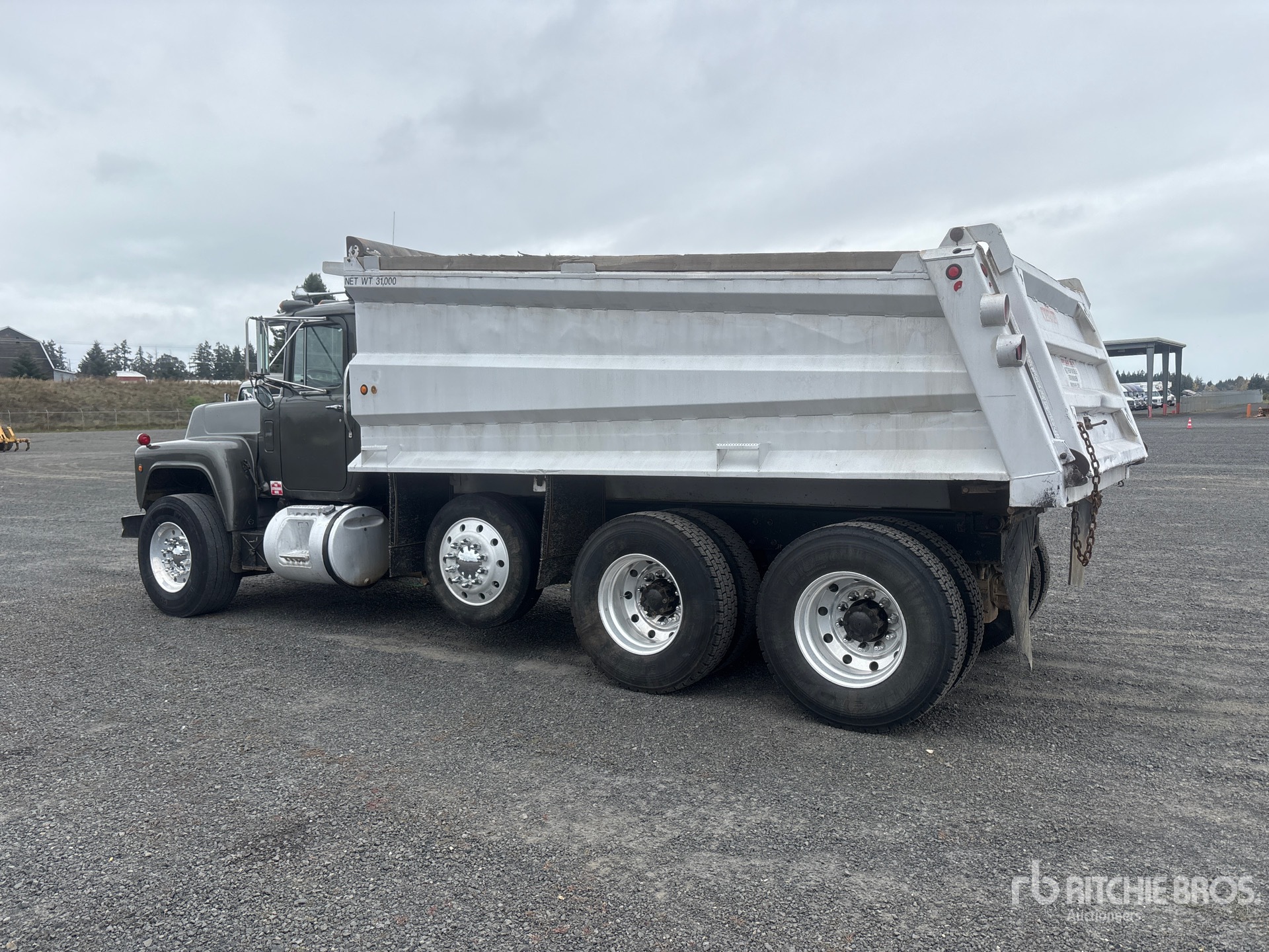 1990 Mack RD688S