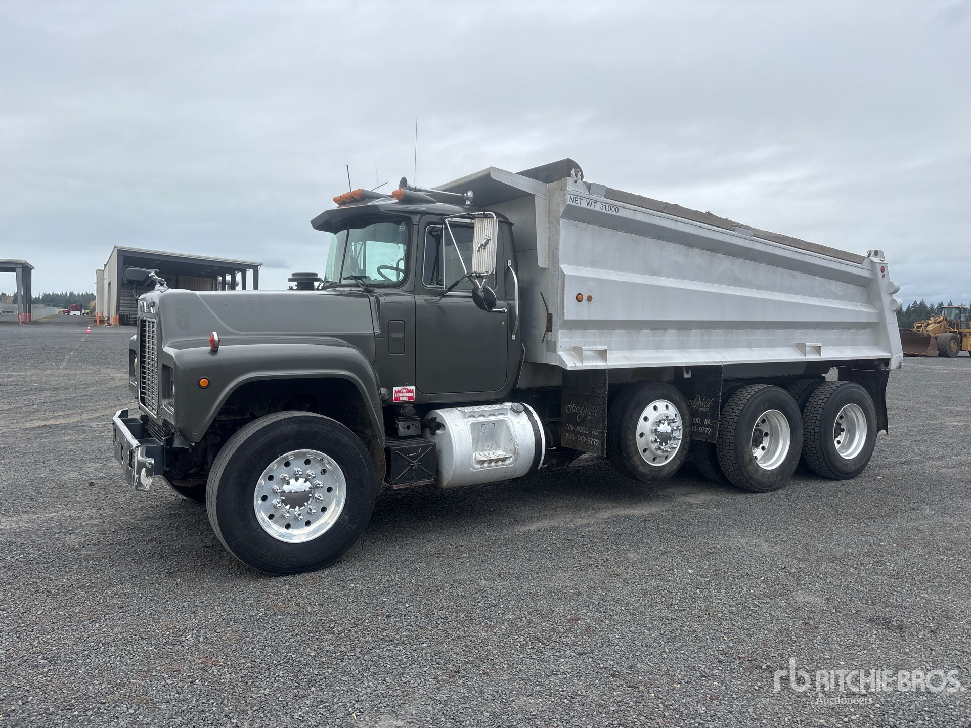 1990 Mack RD688S