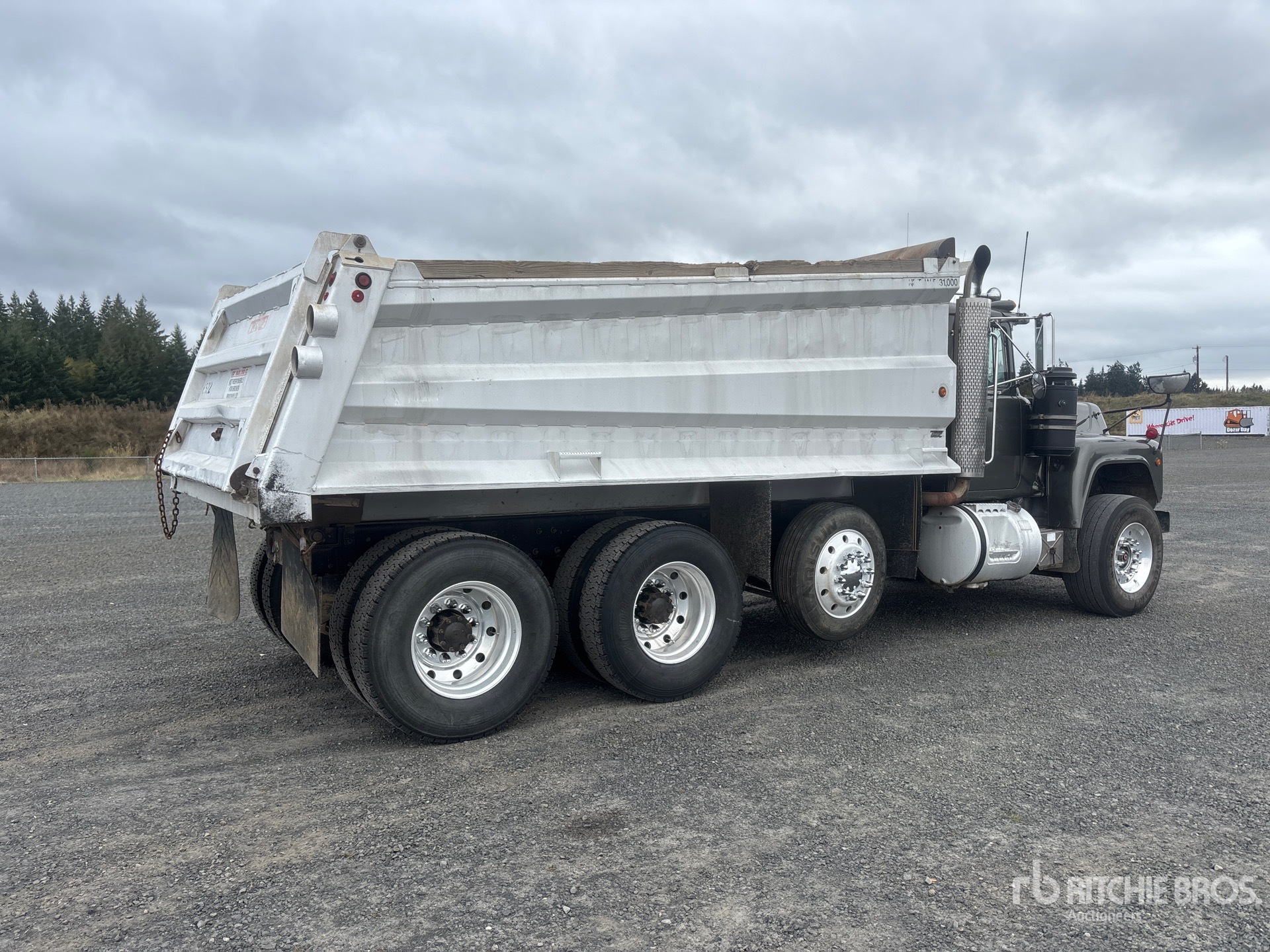 1990 Mack RD688S