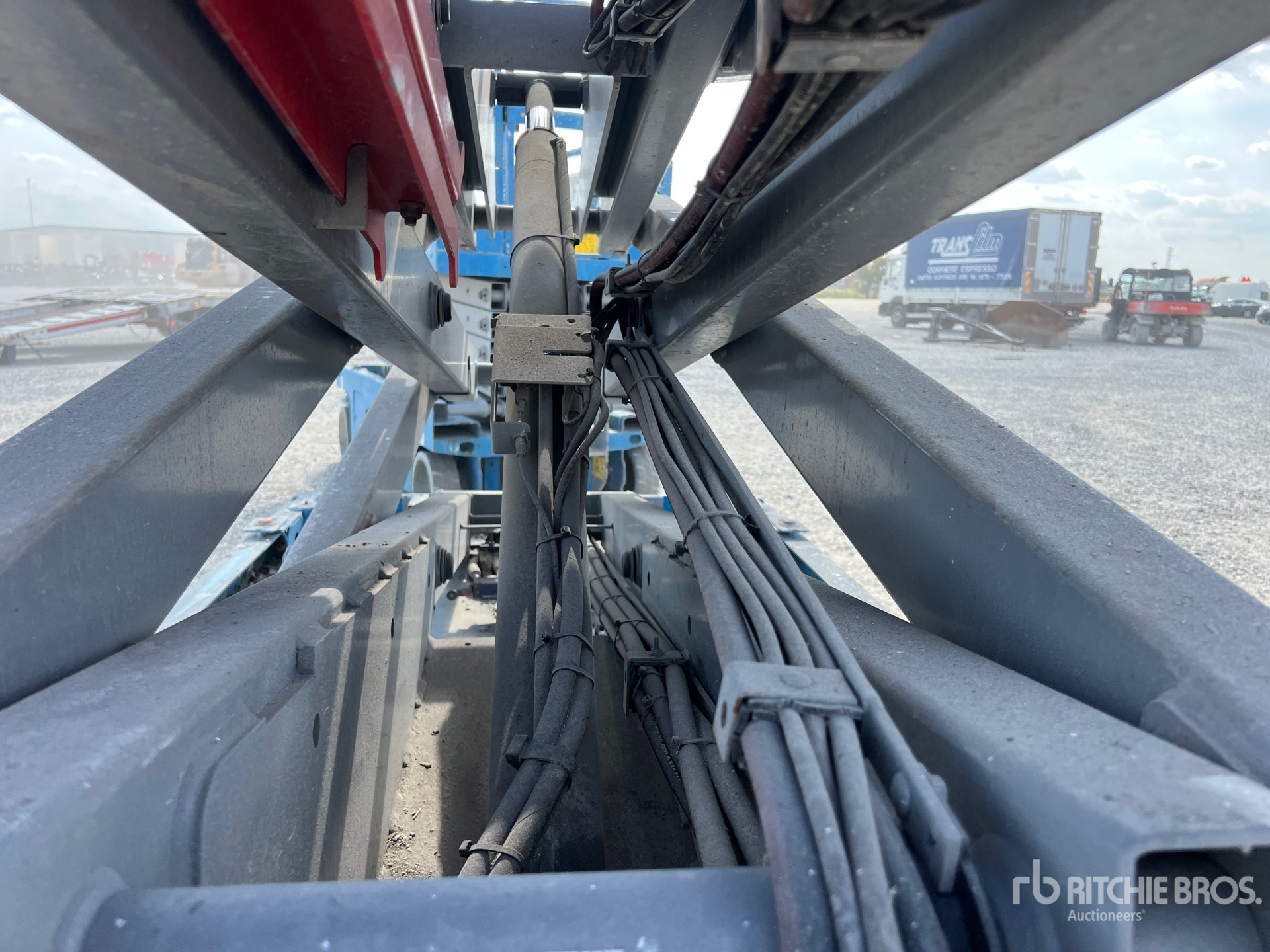 2019 Genie GS-3246