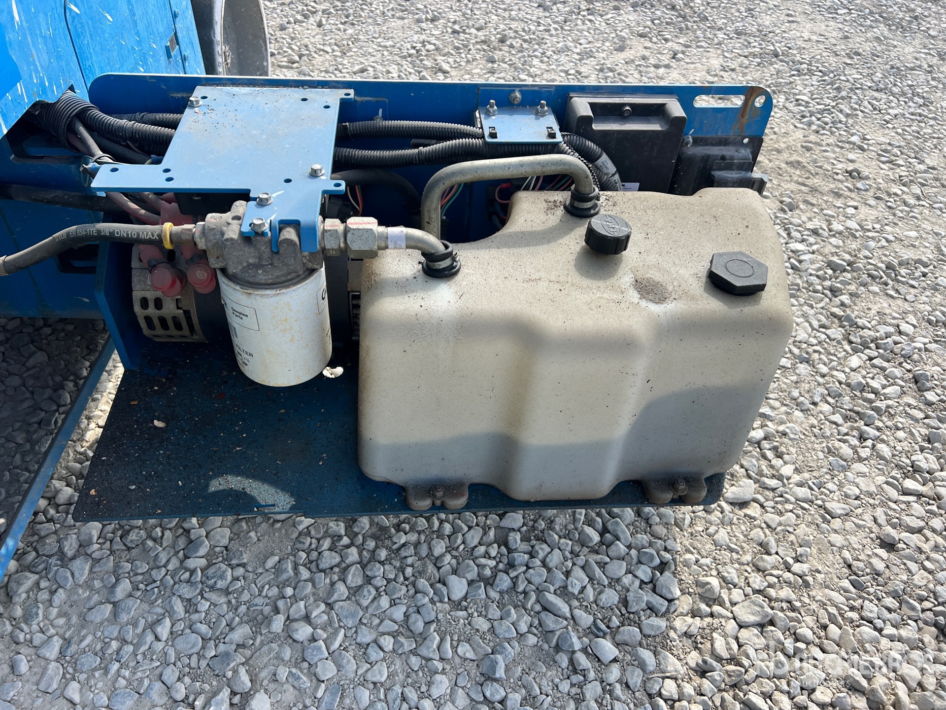 2019 Genie GS-3246