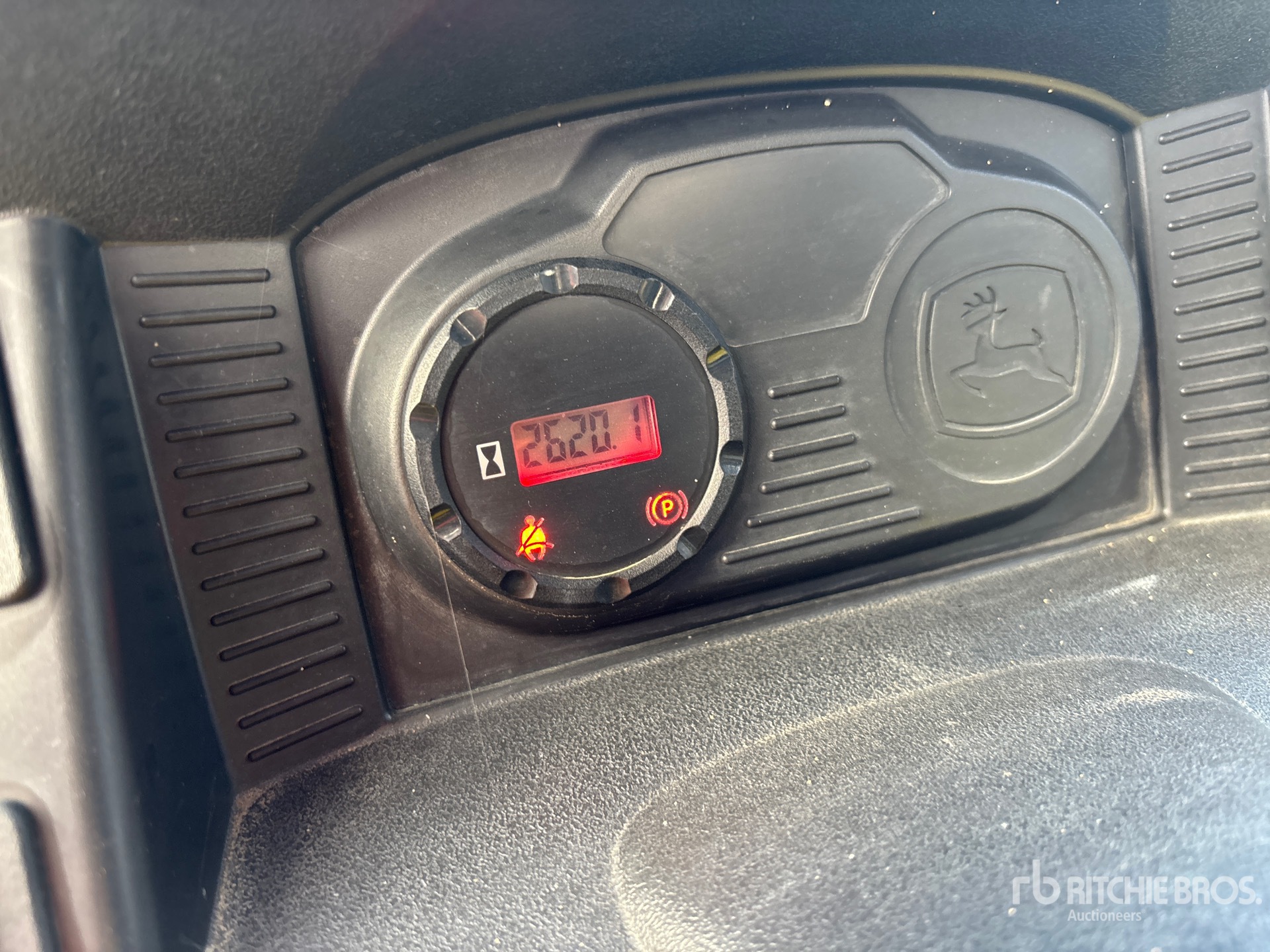 2015 John Deere GATOR XUV 550
